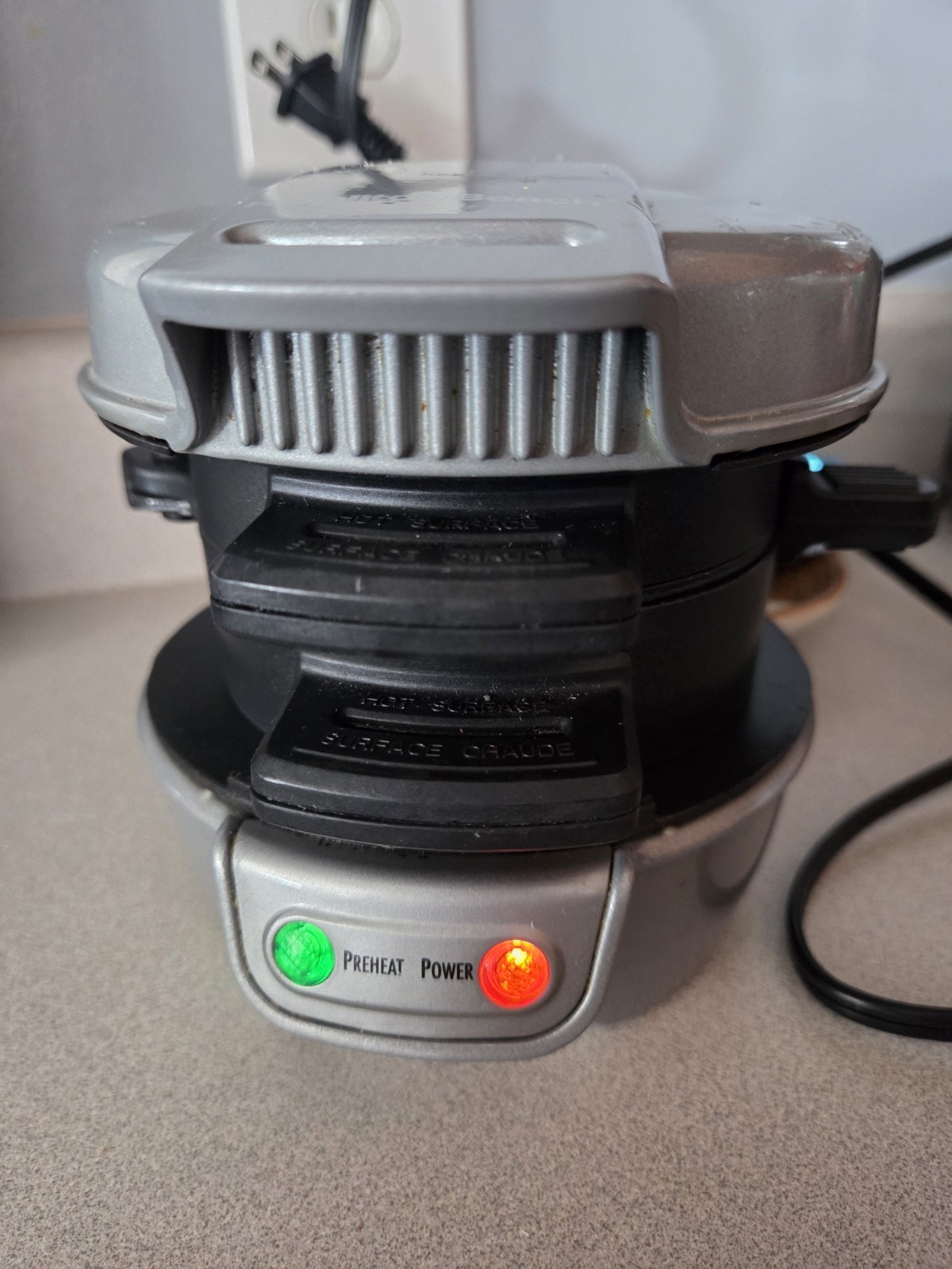 Hamilton Beach Electric Breakfast Sandwich Maker Griddle Gray Black