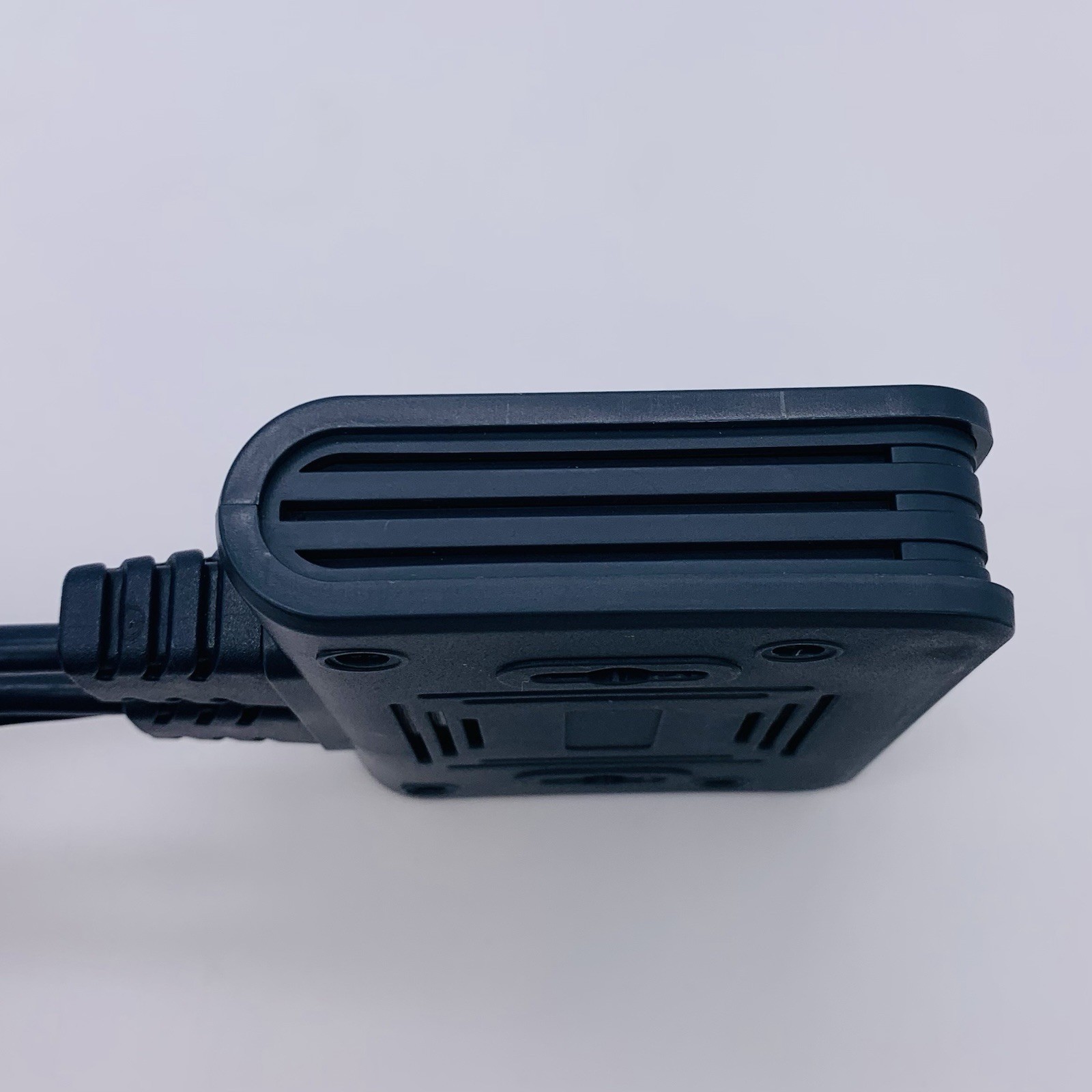 SweetySun 2 Port USB KVM Switch Box Only - Missing Plug in Play Switch Button