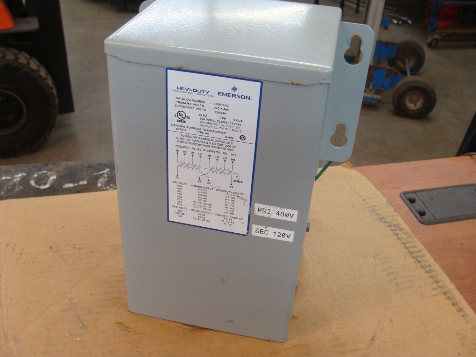 EMERSON HEVI-DUTY TRANSFORMER HS5F3AS PRI 240 X 480V SEC 120/240V 1PH 3KVA