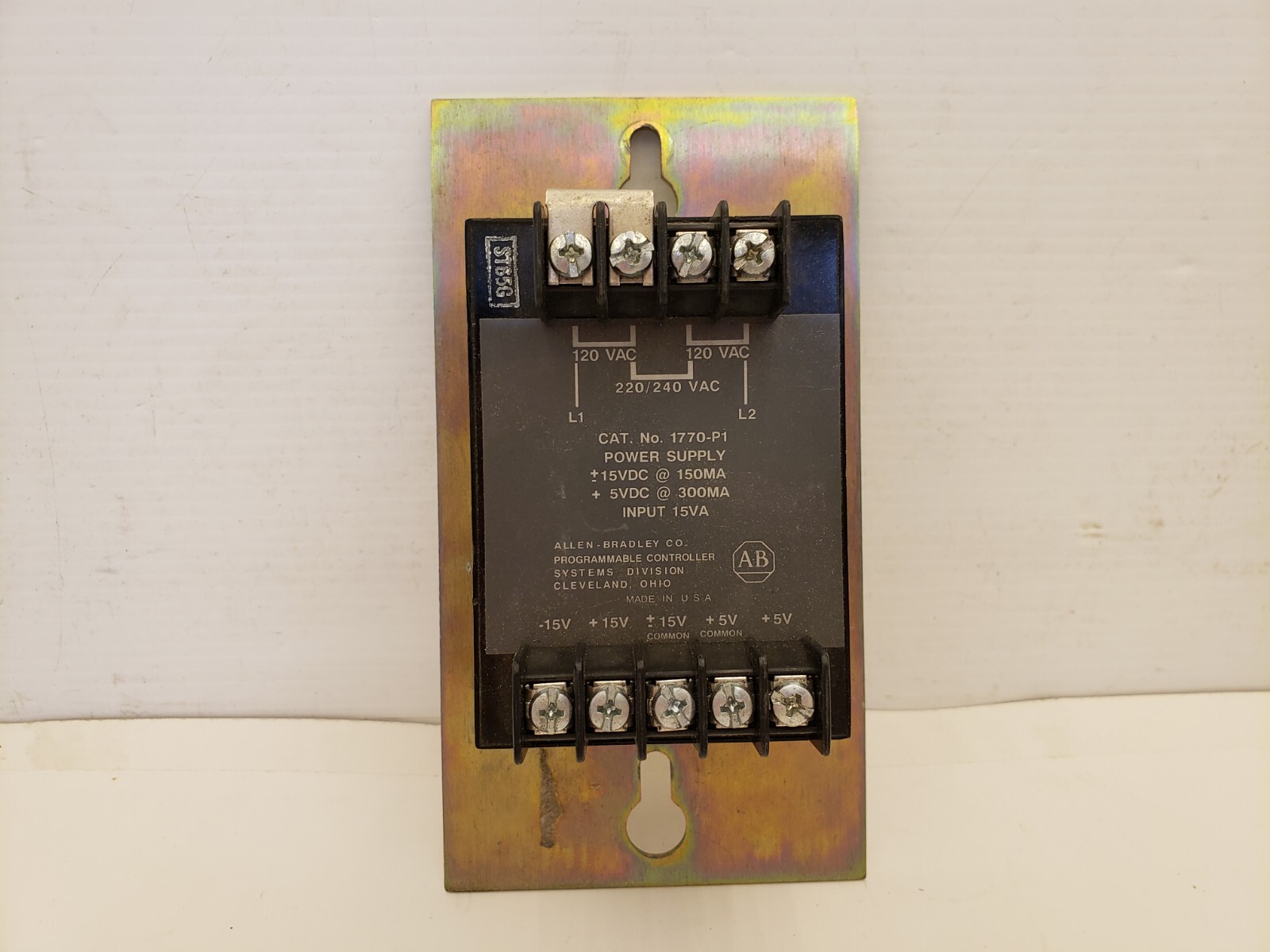 ALLEN BRADLEY 1770-P1 POWER SUPPLY, 220/240VAC, 15VA INPUT