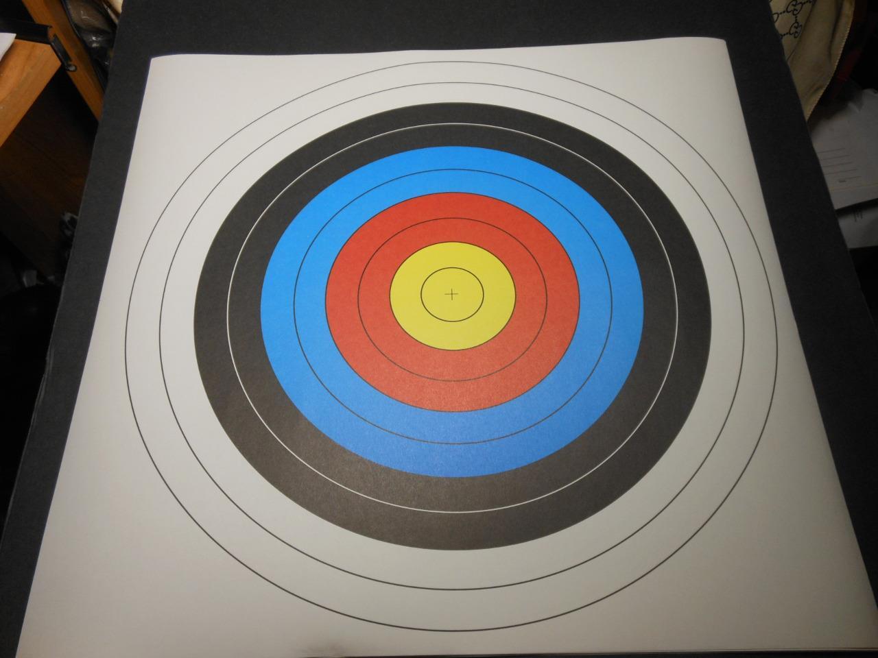NEW SET OF SEVEN 5 COLOR PAPER SPOT TARGET FACES 17 X 17 USA TARGETS DELTA 40cm