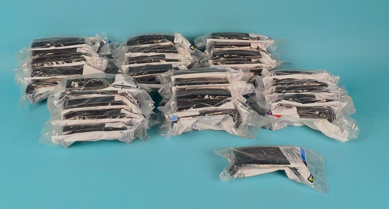 LOT OF 31 LEVITON 47600-QPB SMC MOUNTING BRACKET: 12 port |010-8635887