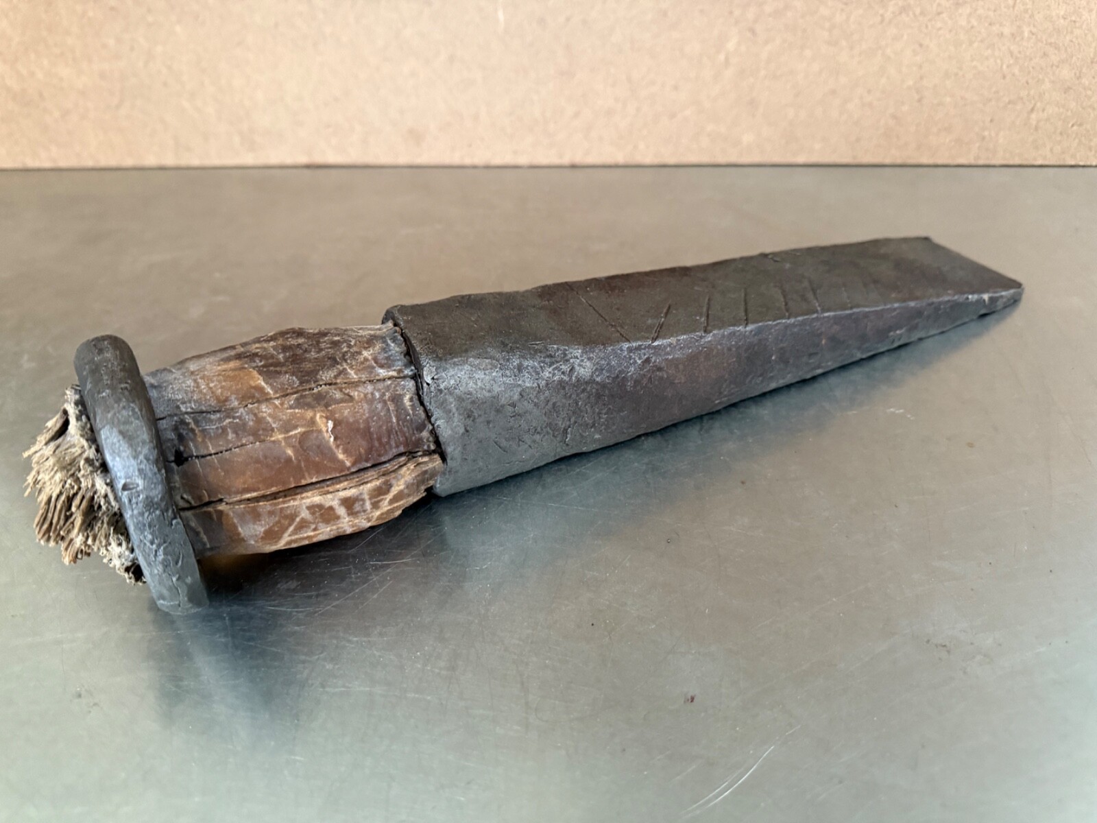 Vtg.  LOGGING GLUT Wood Splitting Socket Wedge Chisel Wood Handle Lumberjack