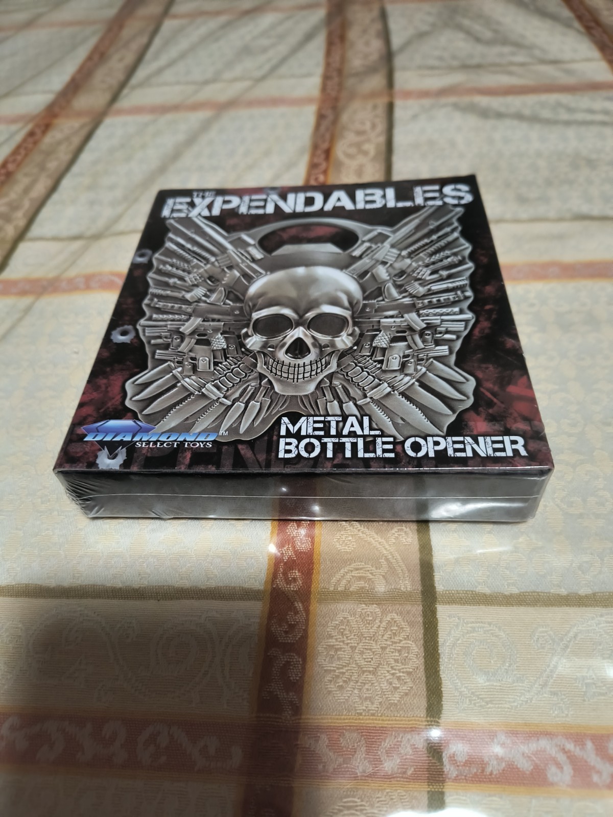 THE EXPENDABLES - Metal Bottle Opener - DIAMOND SELECT TOYS - Sealed - MAGNETIC