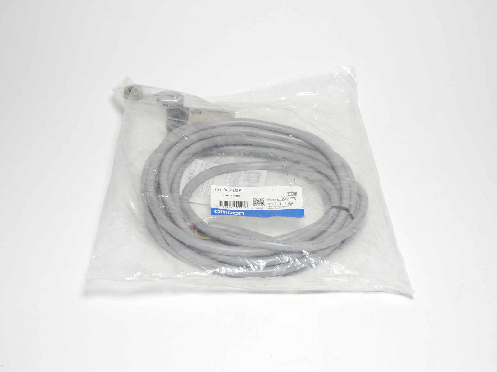 Omron D4C-1320-P Limit Switch - NEW Surplus!