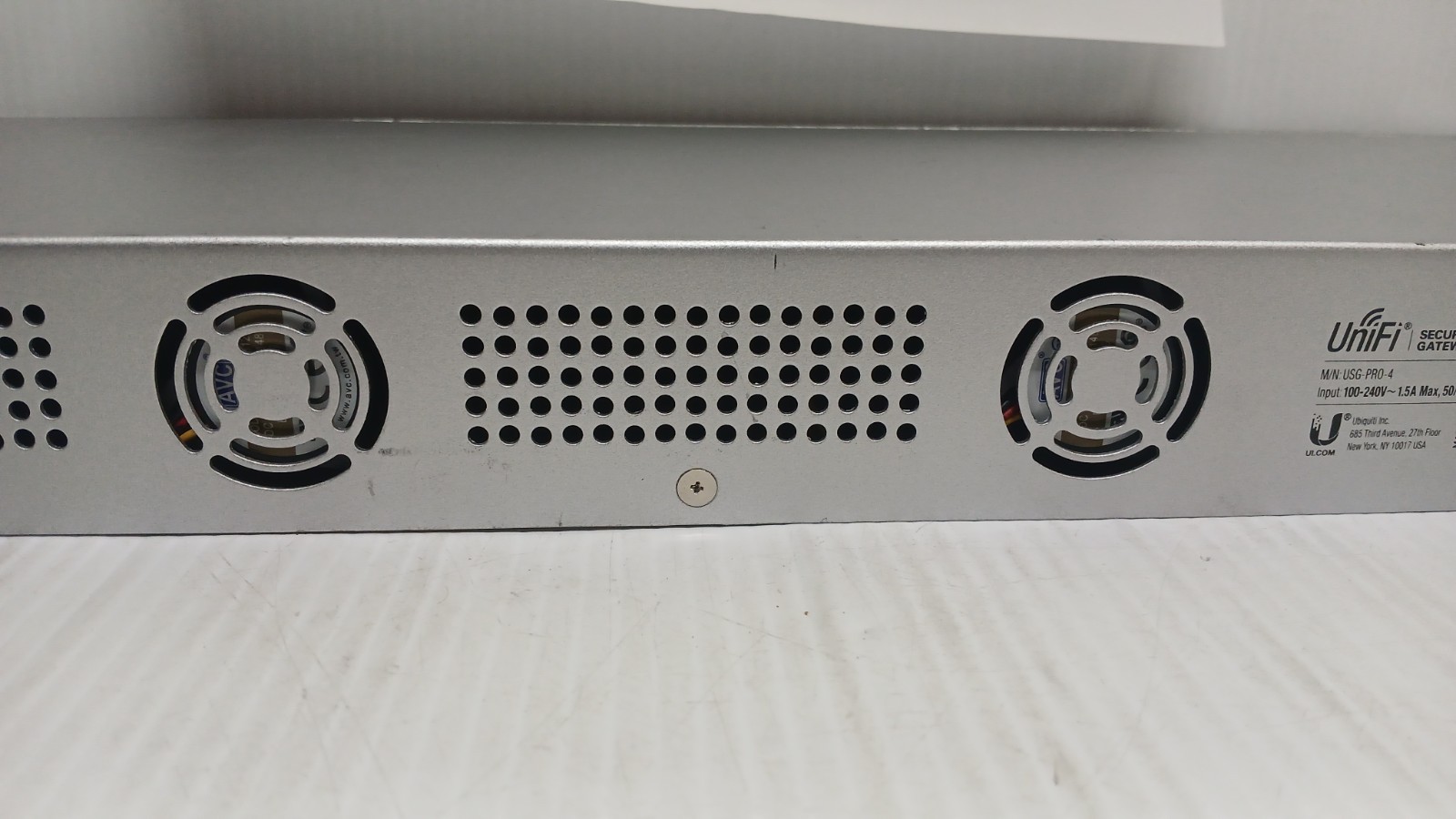 Ubiquiti Networks Unifi Security Gateway Pro 4 USG-PRO-4 *WORKING* *READ*