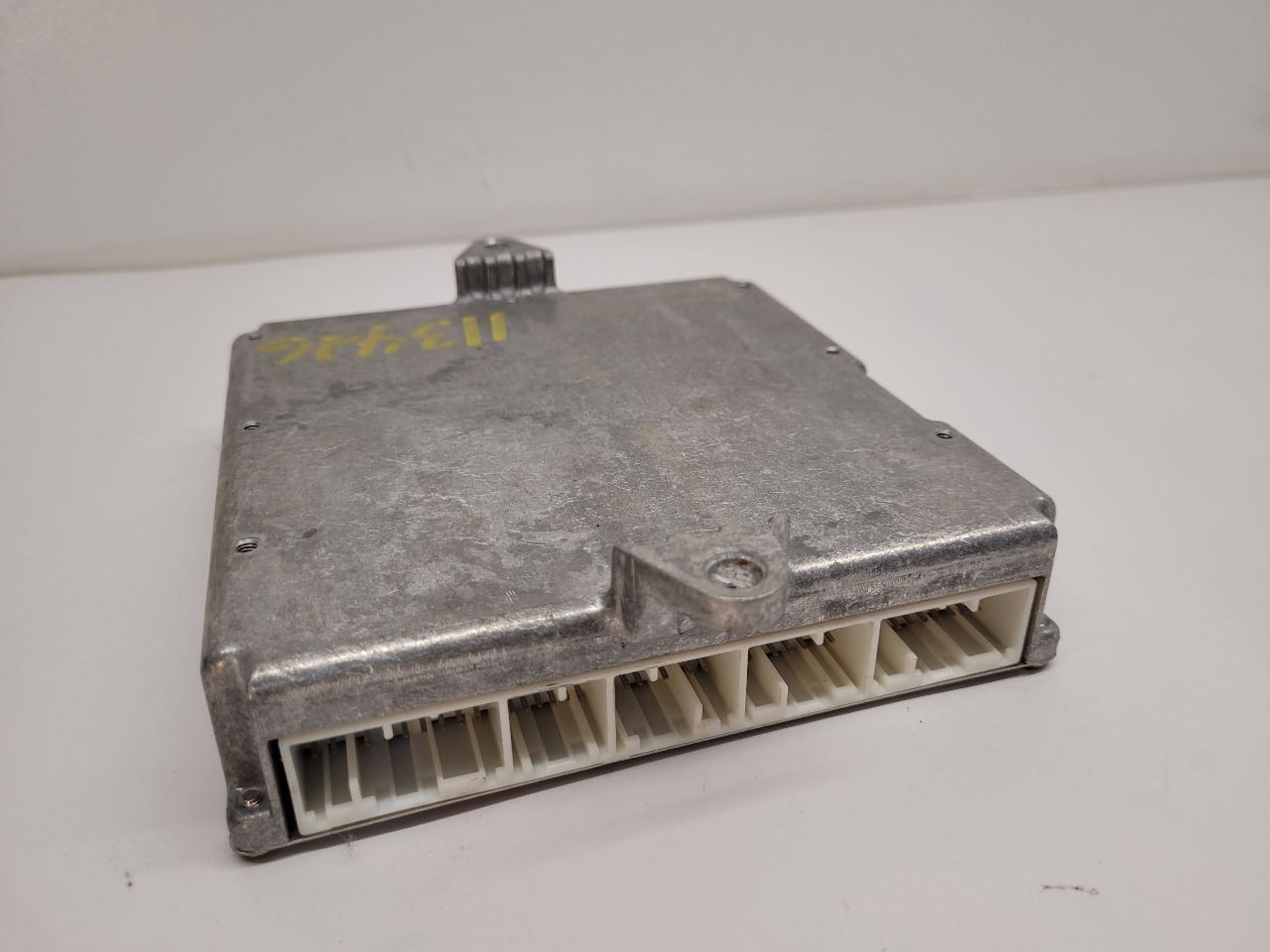 04 HONDA ACCORD Engine ECM Electronic Control Module Lower Center Dash 37820RADL