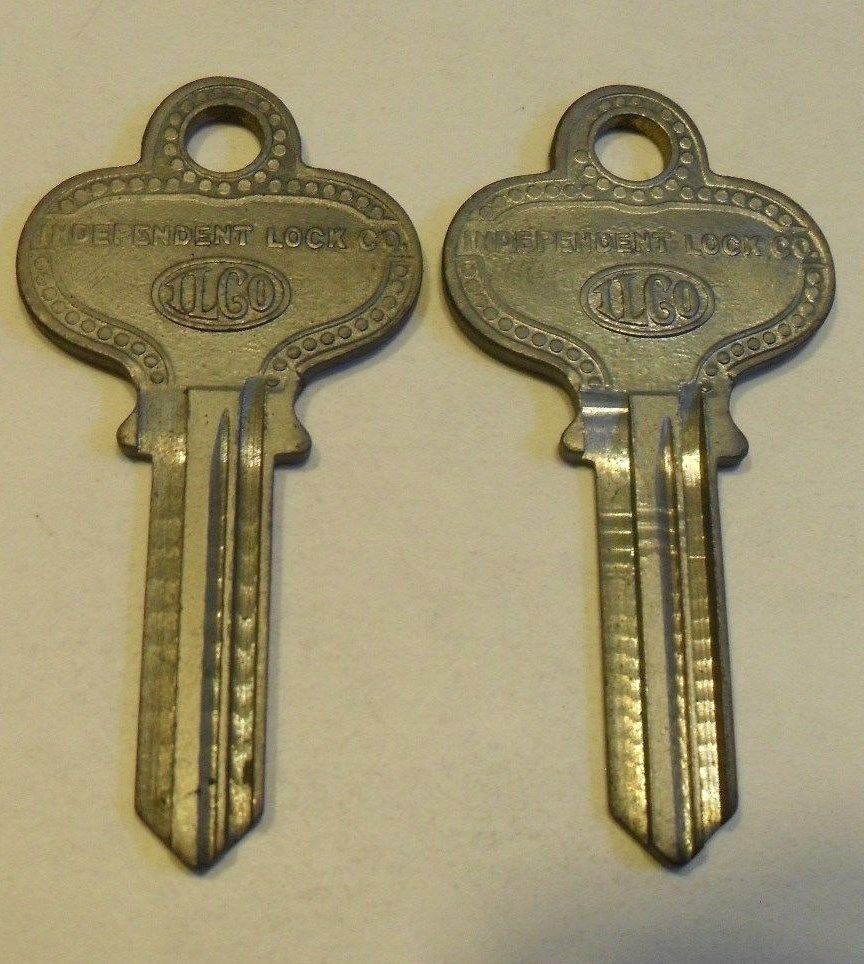 (2) ILCO Vintage, Fancy 1011 GG Key Blank Independent Lock Company