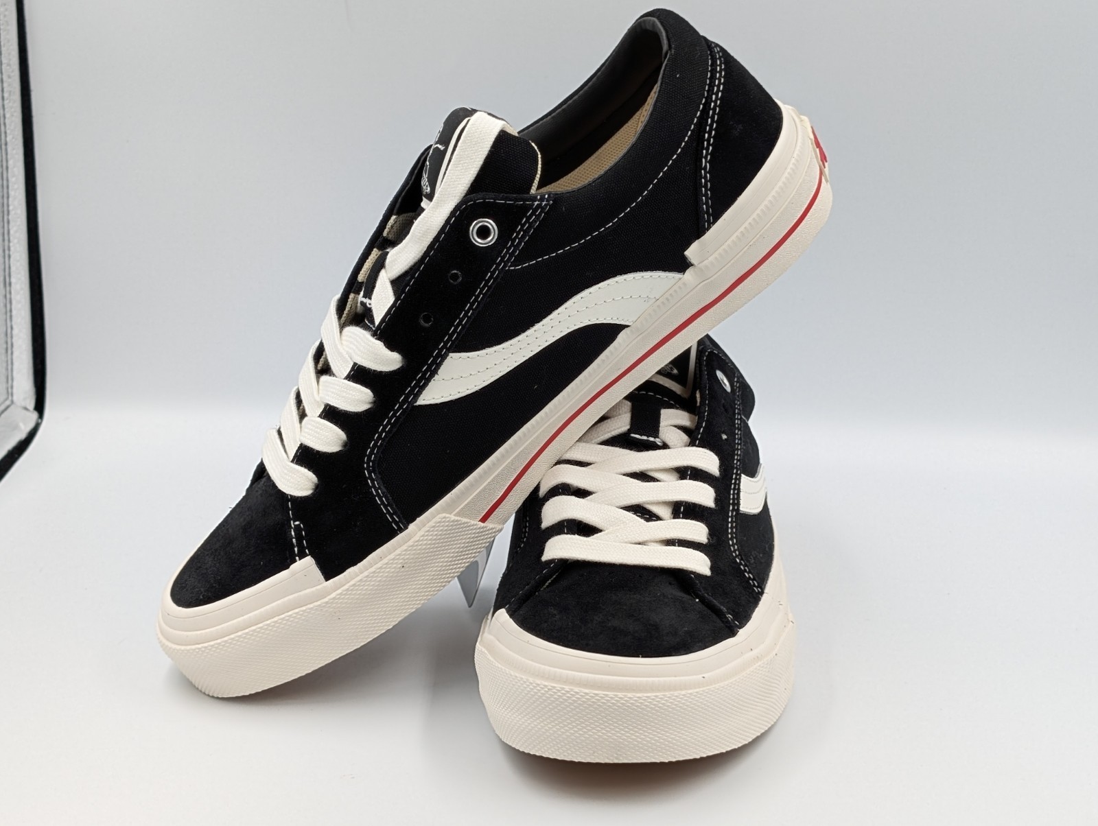 Mens 10.5 C1RCA Astley Low Vision Street Wear Skate Shoes New in Box Rare