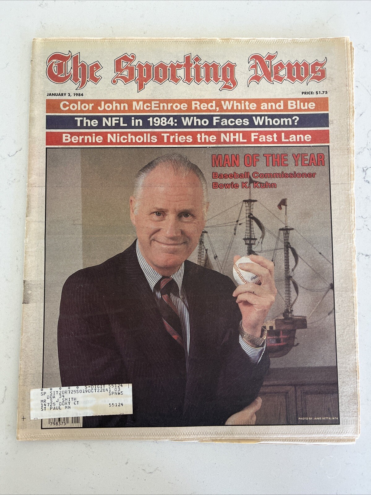 The Sporting News Paper January 2,1984 Baseball Commissioner Bowie Kuhn (B136)