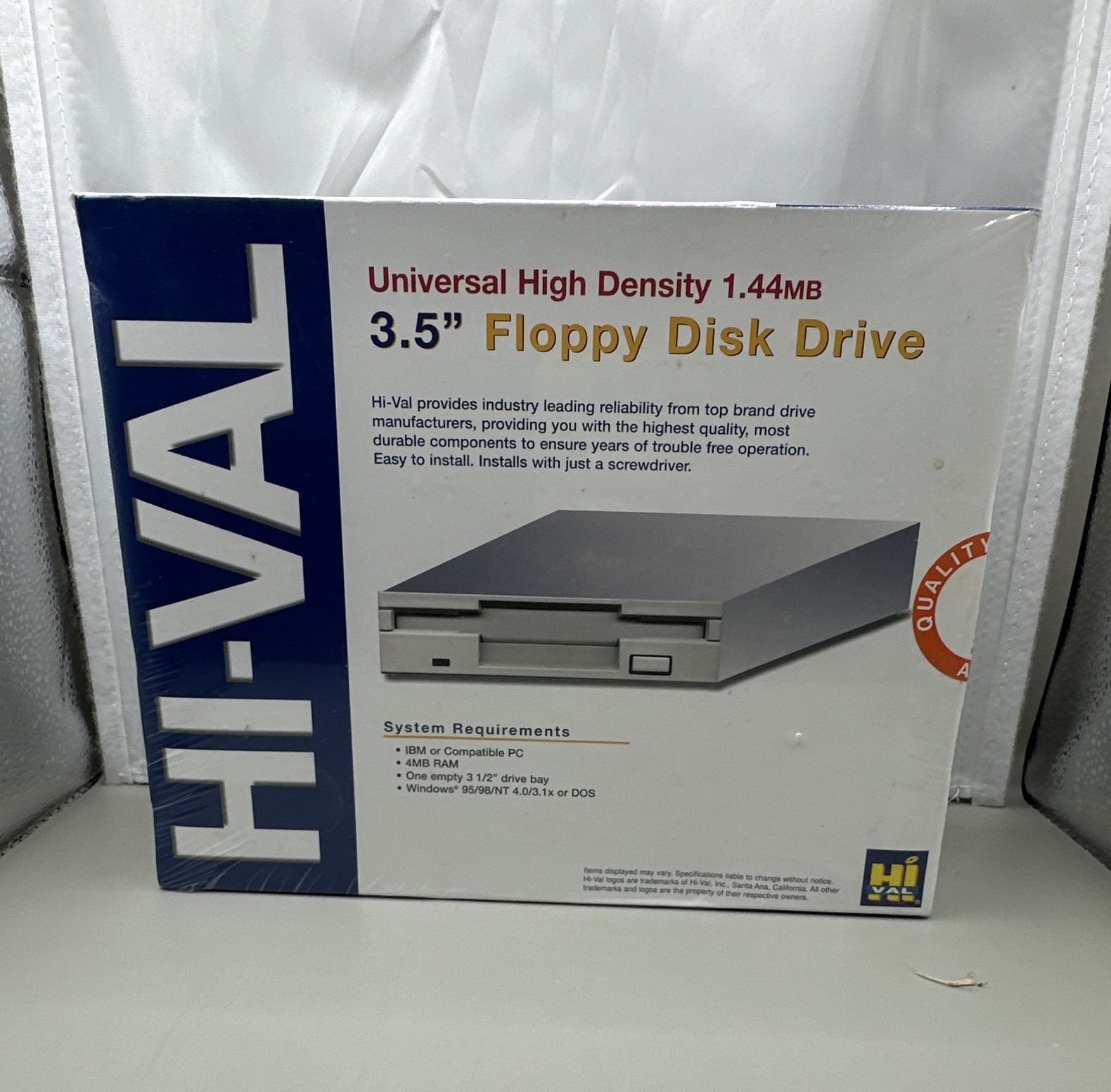 Hi-Val 3.5 in 1.44MB High Density Floppy Drive PATA/IDE Gray H055-R