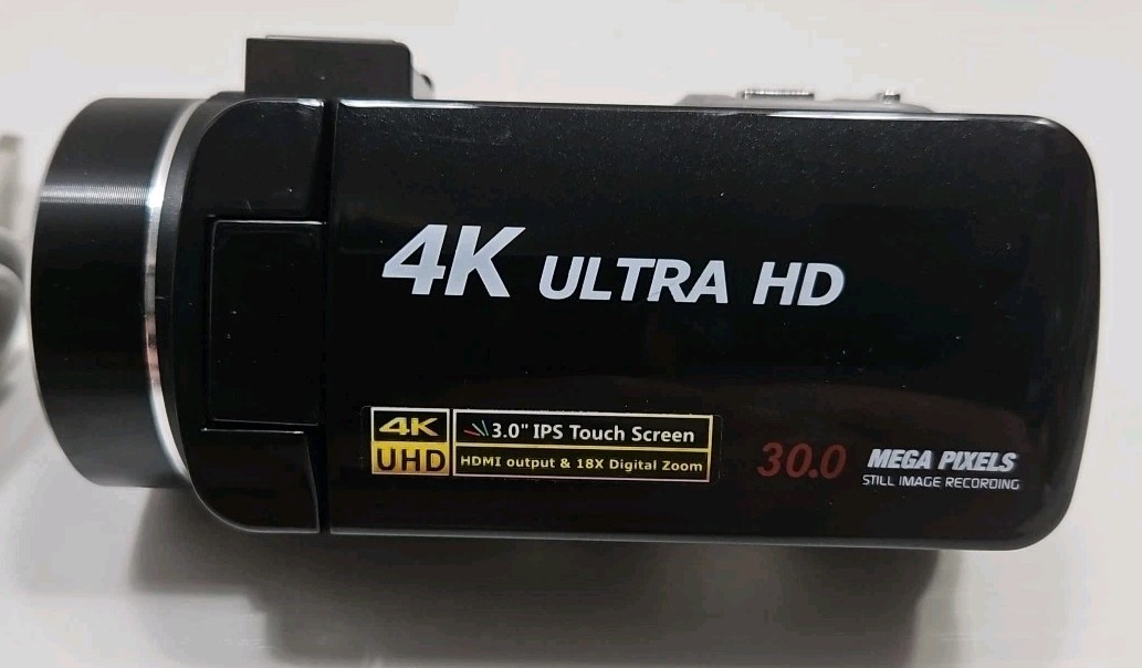 Video Camera 4K Ultra HD Camcorder 30 MP 3.0" IPS Touch Screen with Charger