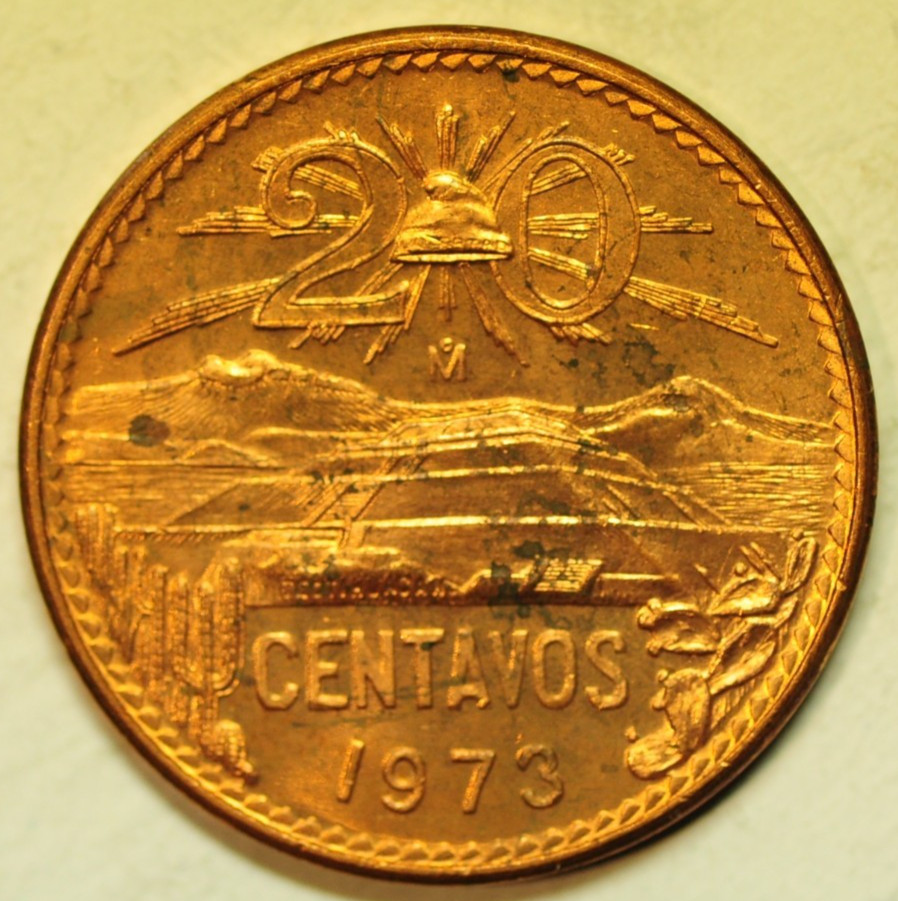 mw28899 Mexico Bronze 20 Centavos 1973 Pyramid of the Sun at Teotihuacan Red UNC
