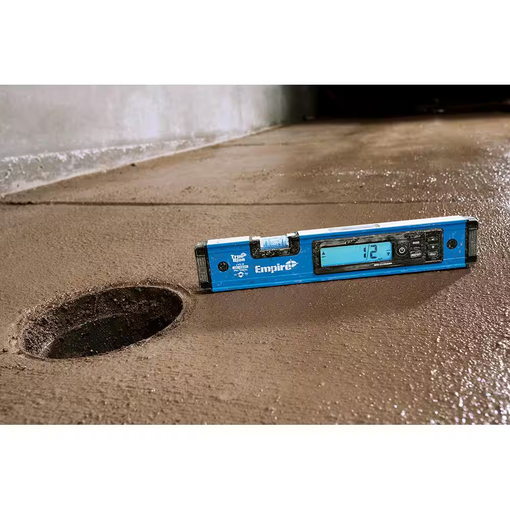 16 In. True Blue Digital Box Level