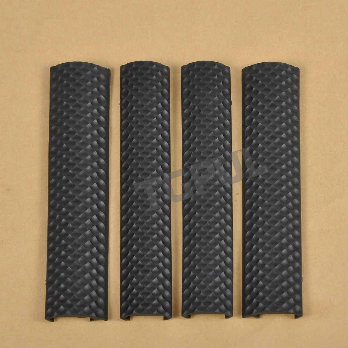 Soft Rubber Rails Golf Surface 4PCS Rail Rubber cover Fit Picatinny Rail 6.2"