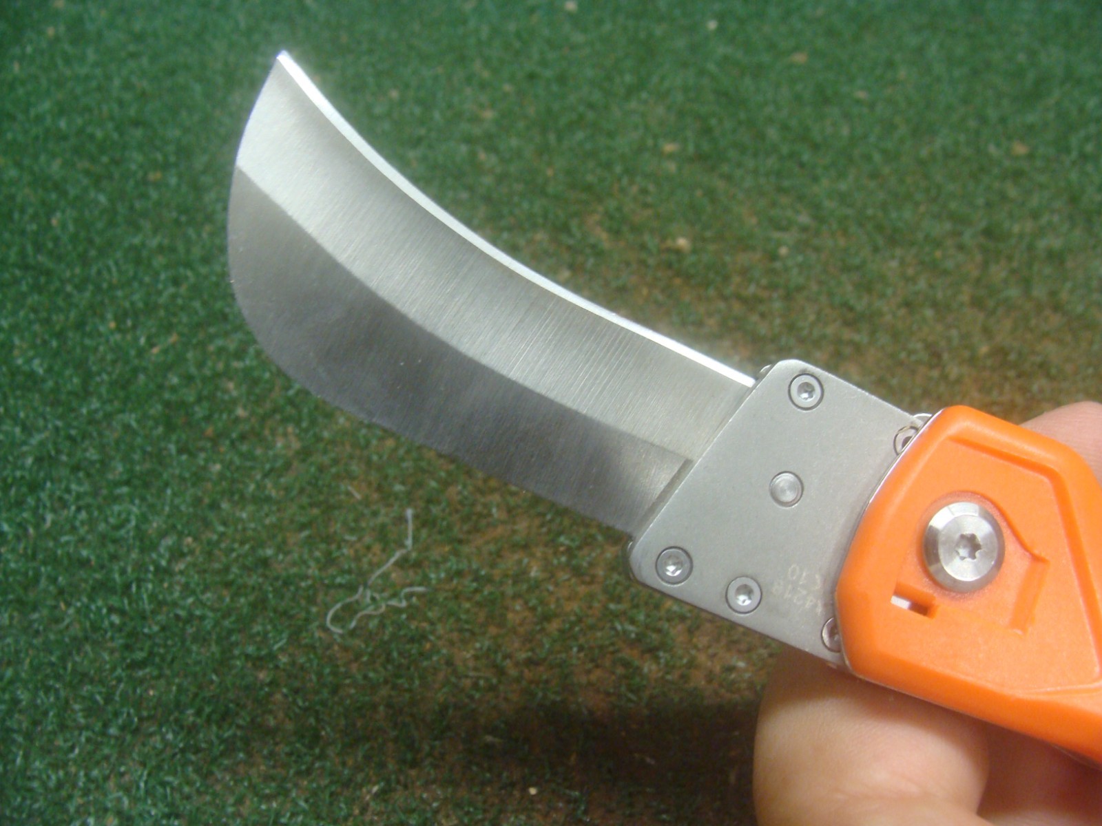 Klein Tools 44218 Folding Cable Skinning Utility Hawkbill Knife - GOOD SHAPE