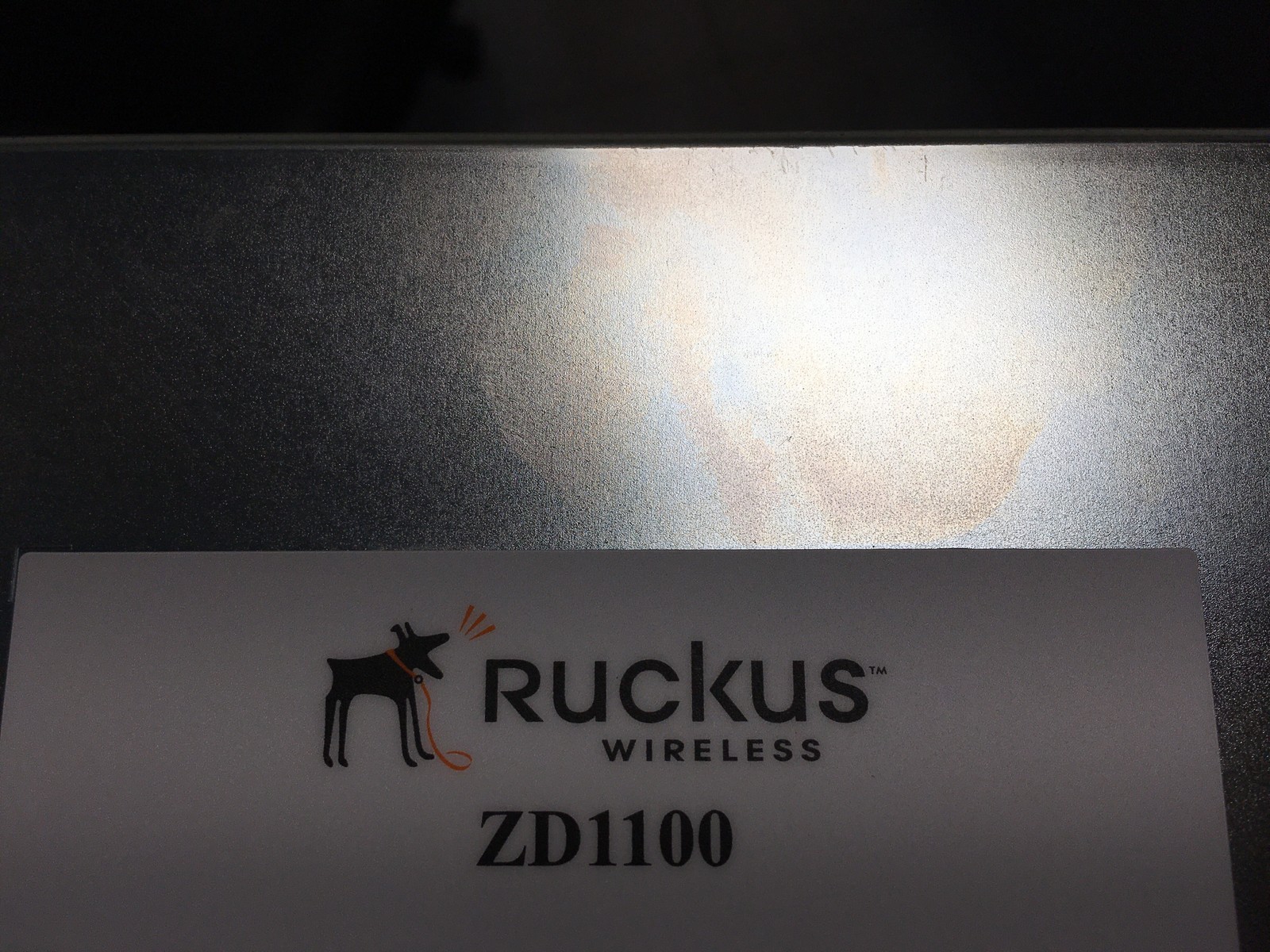 Ruckus Wireless ZoneDirector 1100 Wirelsess Controller w/ Rack Mountable Ears