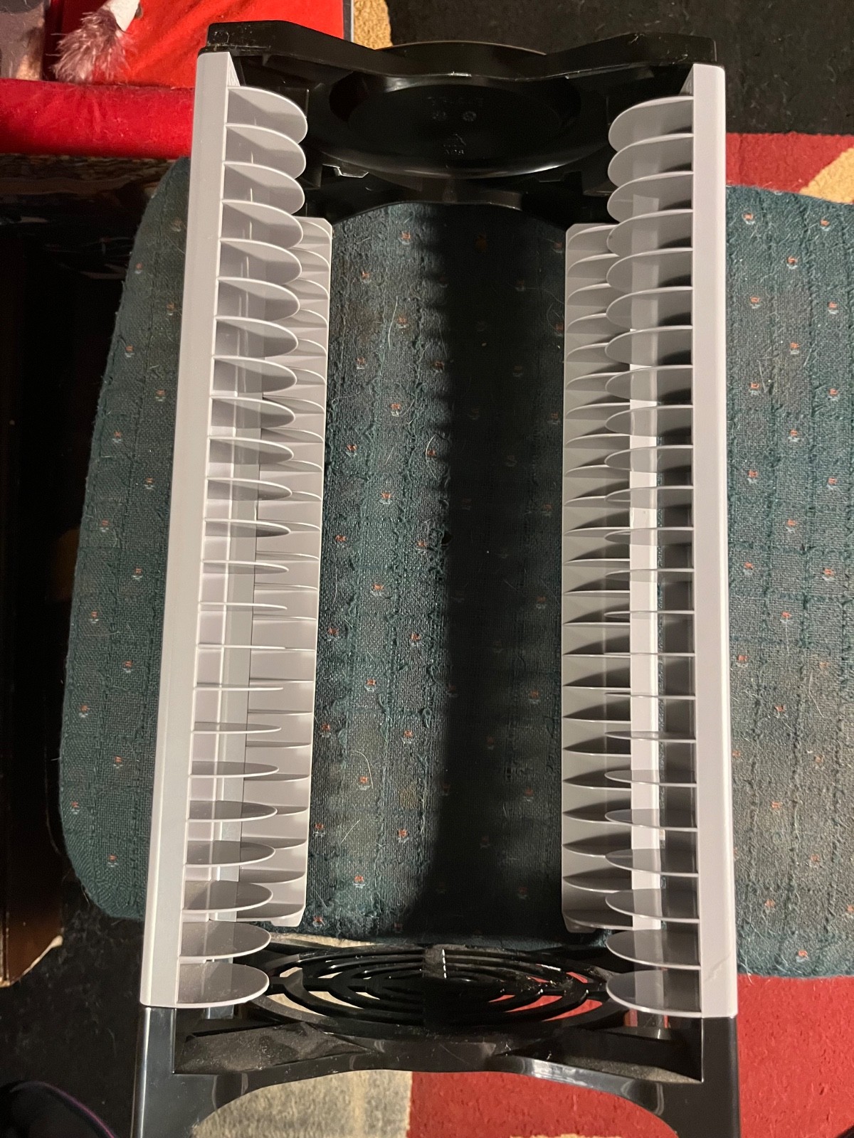 GAMESTOP GAME RIDER GAME HOLDER TOWER GREY HOLDS 24 GAMES DVDS OR MOVIES