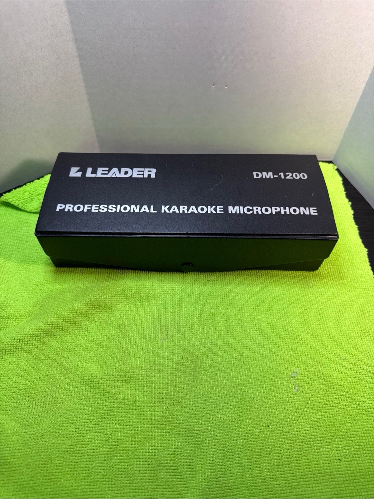 leader professional dynamic microphone dm-1200