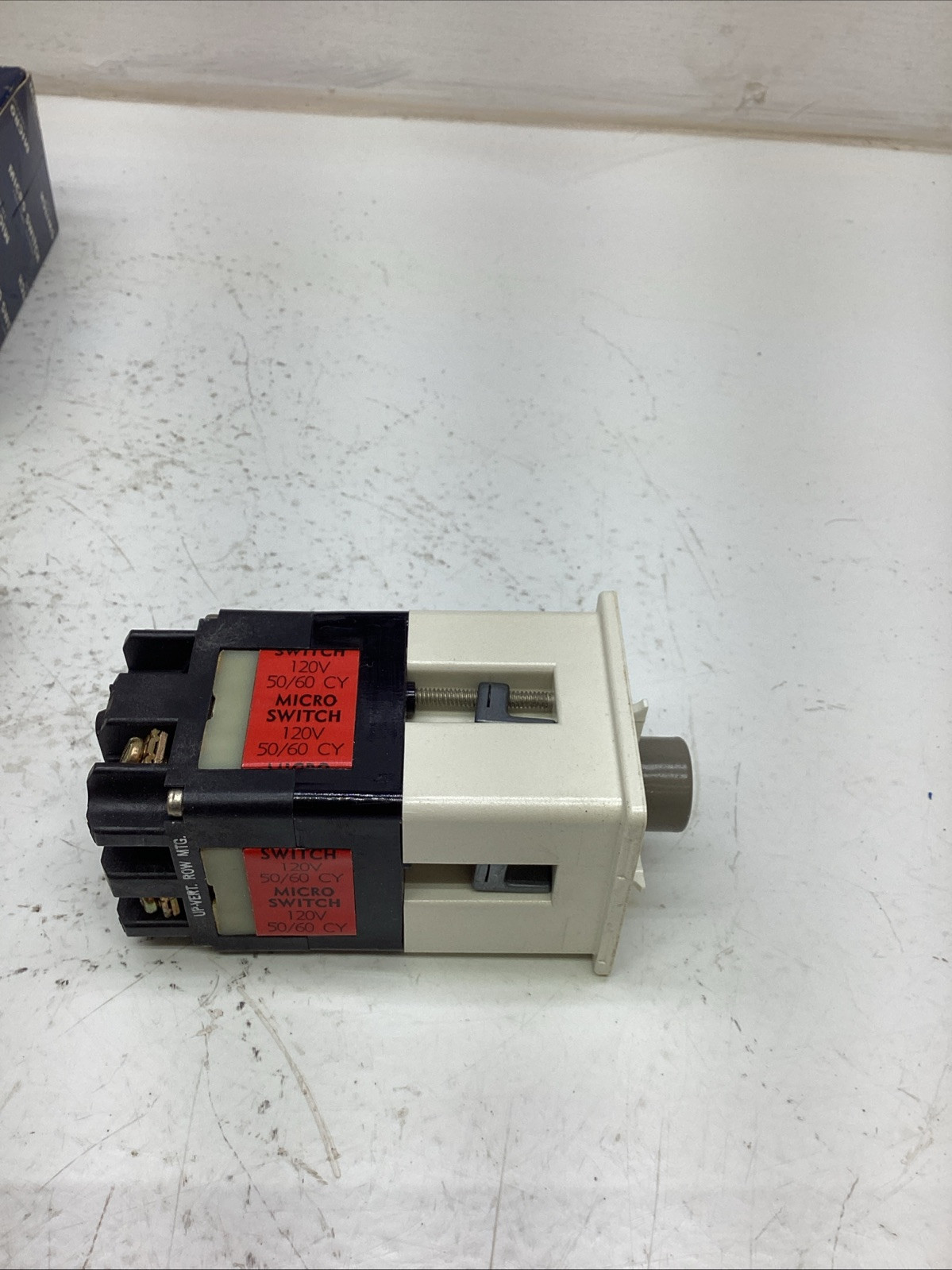Honeywell Micro Switch 909AAA01 NIB