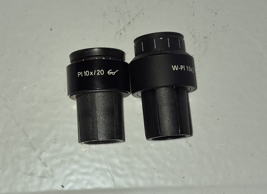 Lot Of 2 Carl  Zeiss Microscope 1016-758 W-P1 10x/23 & 44 40 32 P1 10X/20