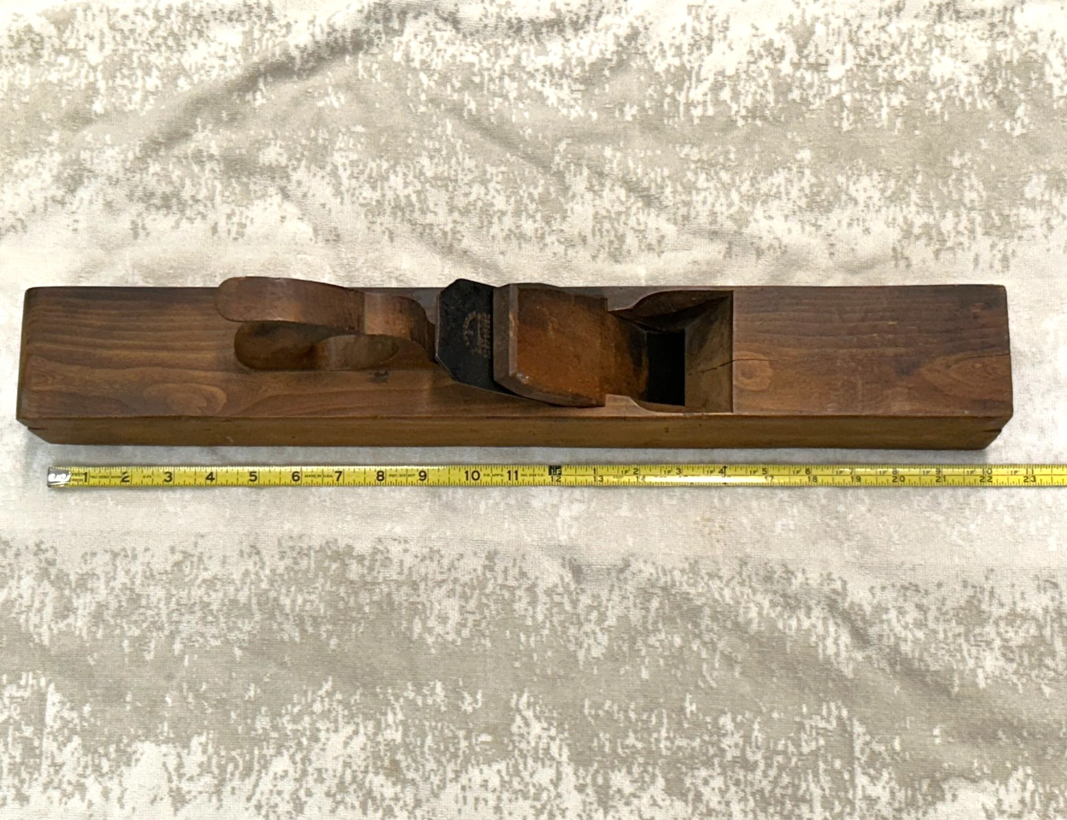 Antique W BUTCHER PLANE Heavy Wooden Joiner Carpenter Tool Cast Steel Blade 22"