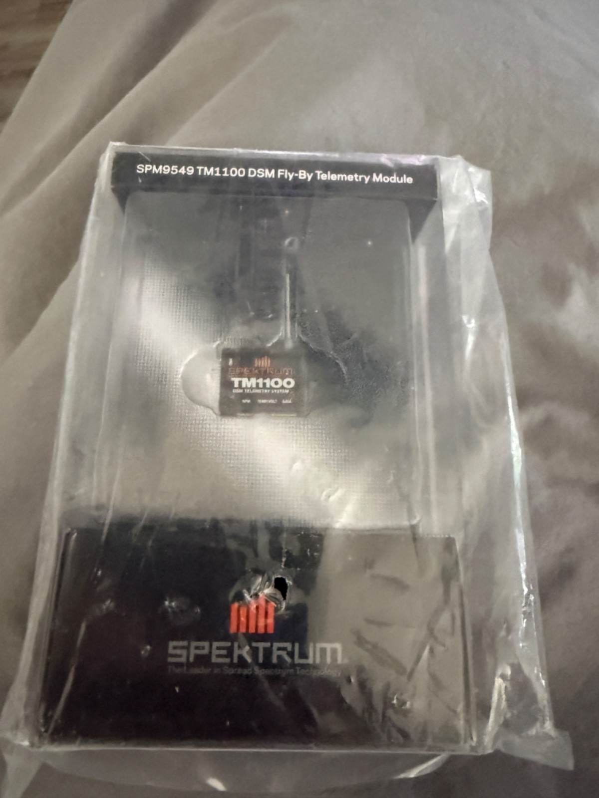 NIB Spektrum Fly By Tlelemtry TM1100 Module SPM9549