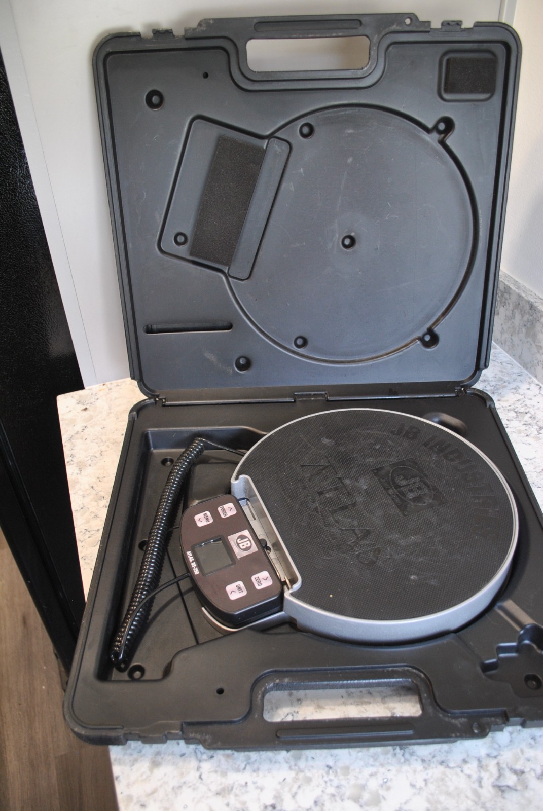JB Industries atlas ds-250 wireless digital refrigerant scale w/ wired handset