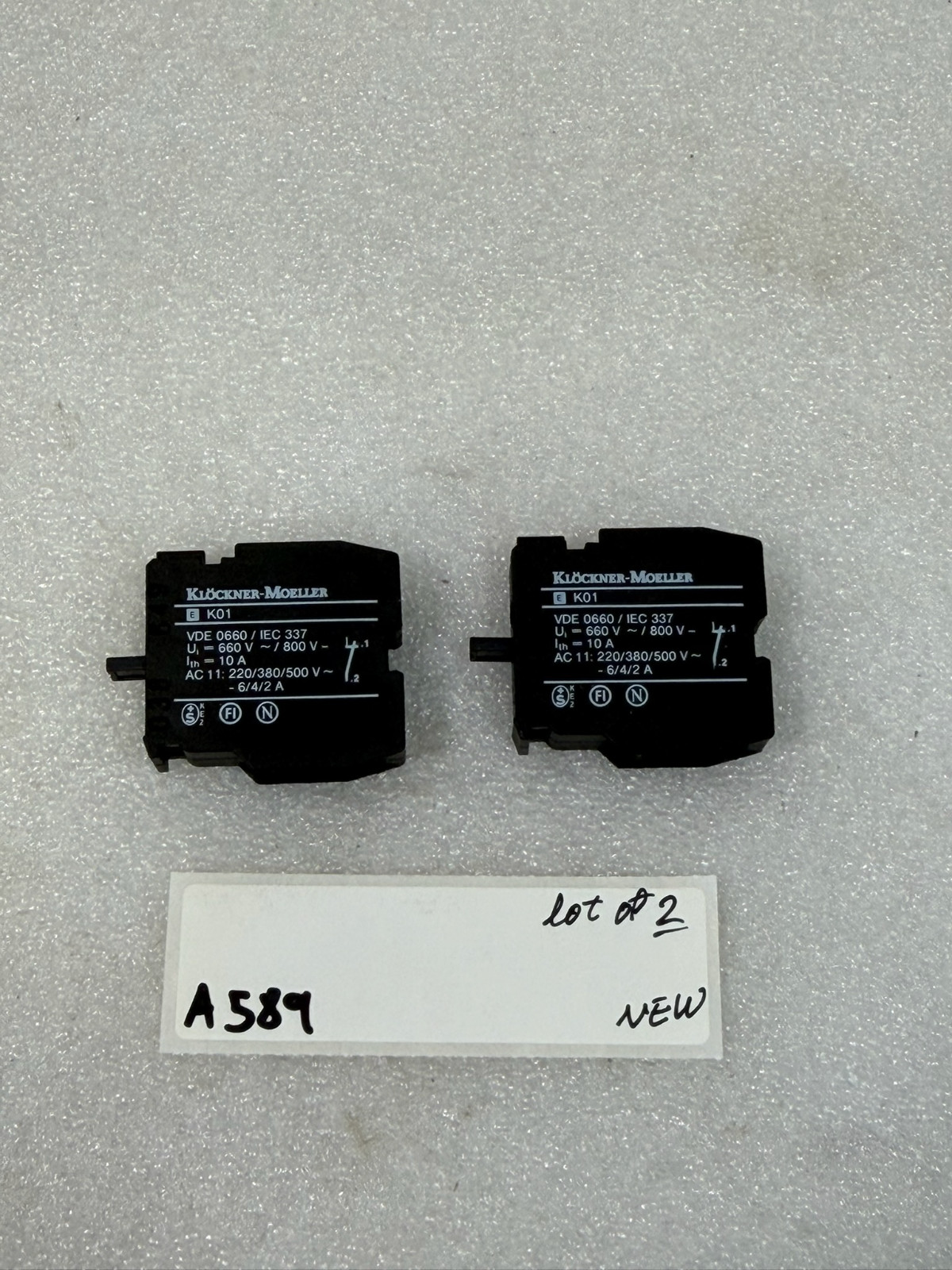 Lot of 2 - Klöckner-Moeller K01 auxiliary contact blocks