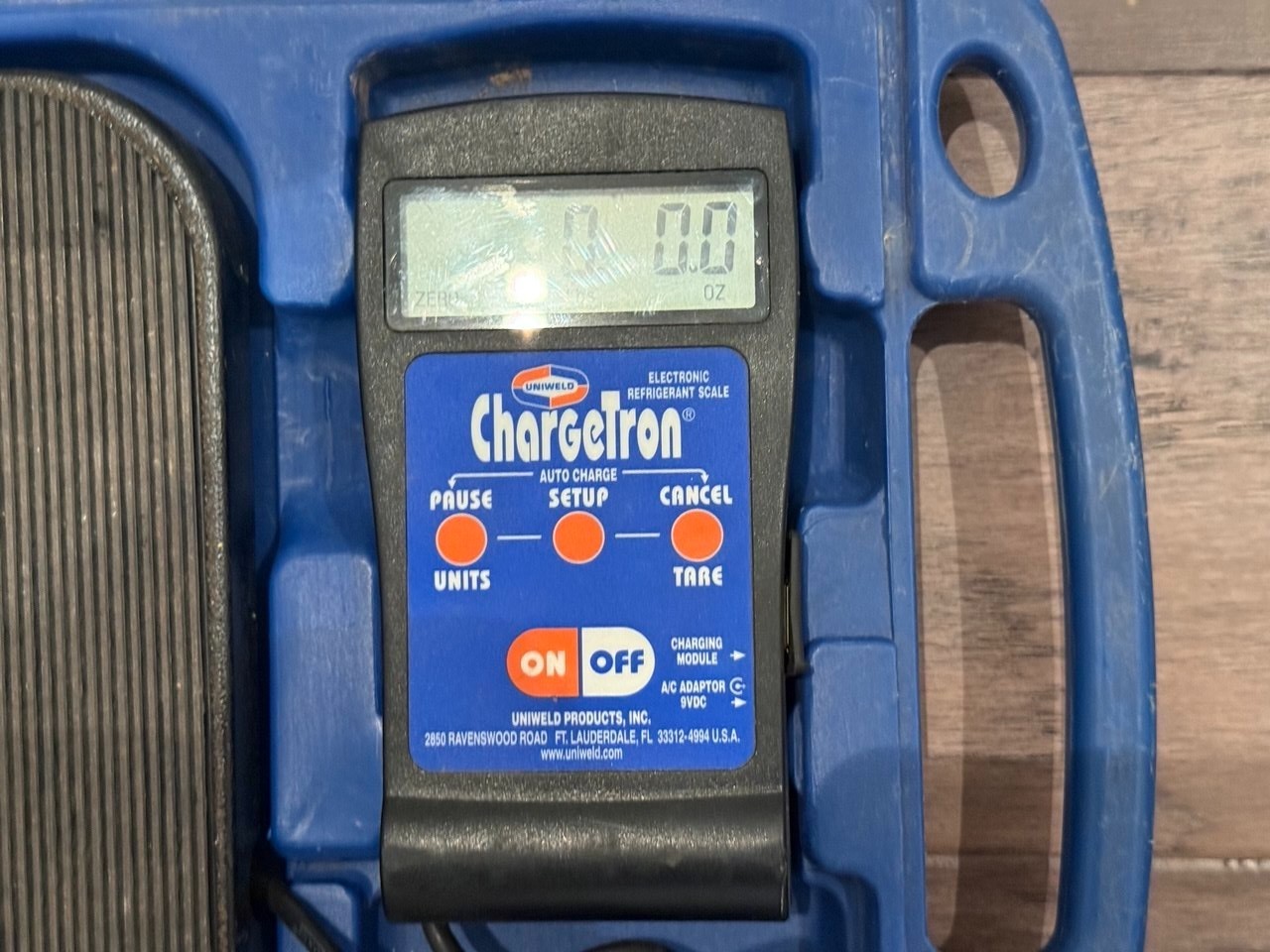 Uniweld ChargeTron Electronic Refrigerant Scale Fast +++ Free Shipping USED