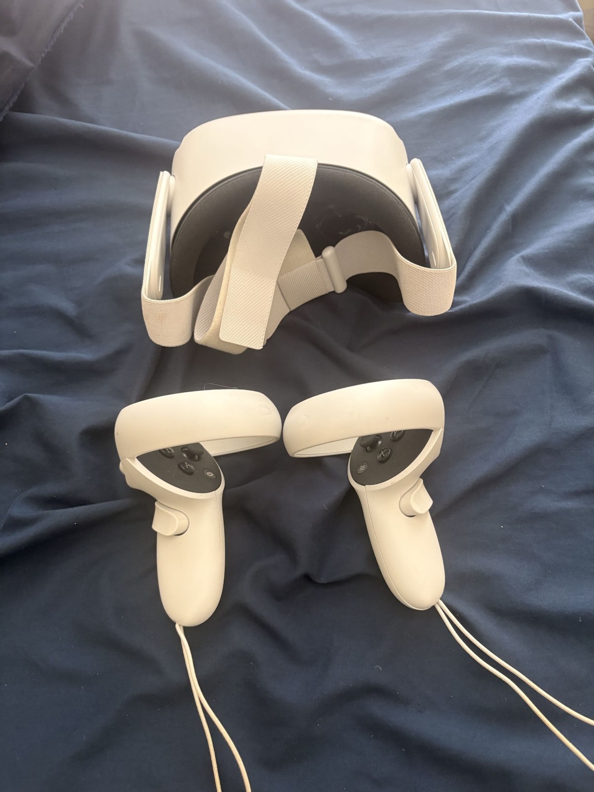 Meta Oculus Quest 2 128GB Advanced All-In-One VR Headset - White
