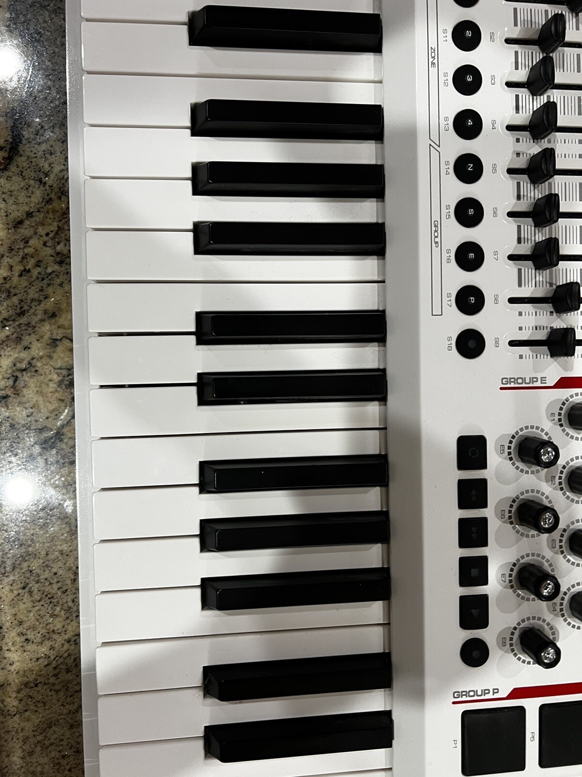 Axiom Pro 49 Advanced 49-Key USB MIDI Controller with HyperControl Technology