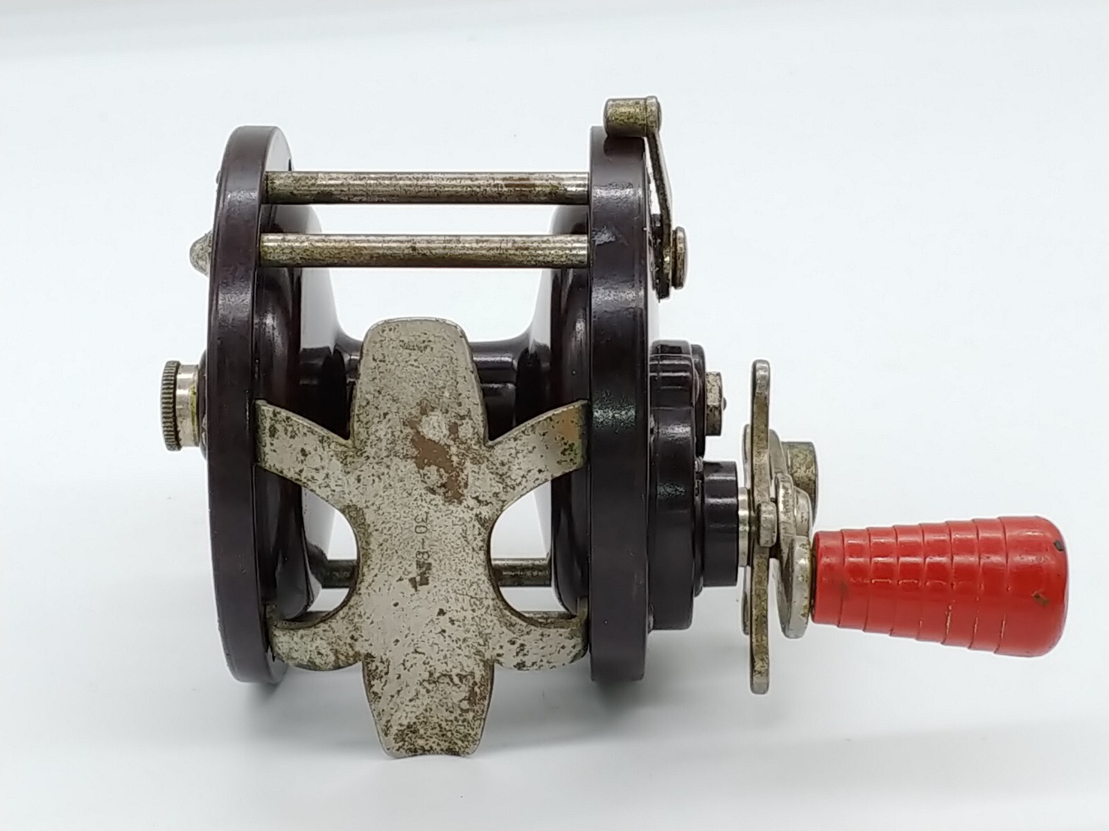 Penn No. 85 Bait Casting Reel