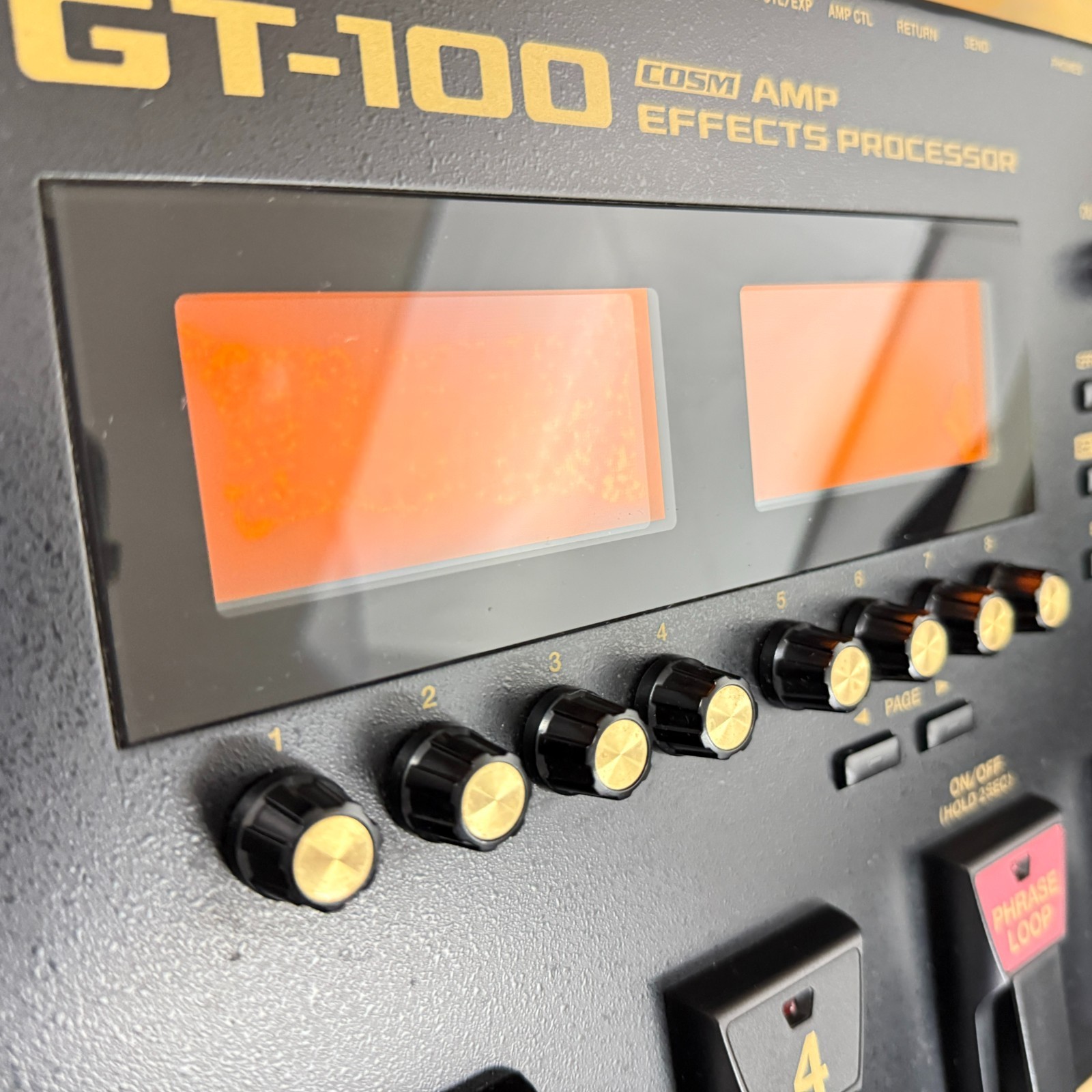 Boss GT-100 Multi-Effects Processor Guitar Effect Pedal w/ Adapter Japan #0142
