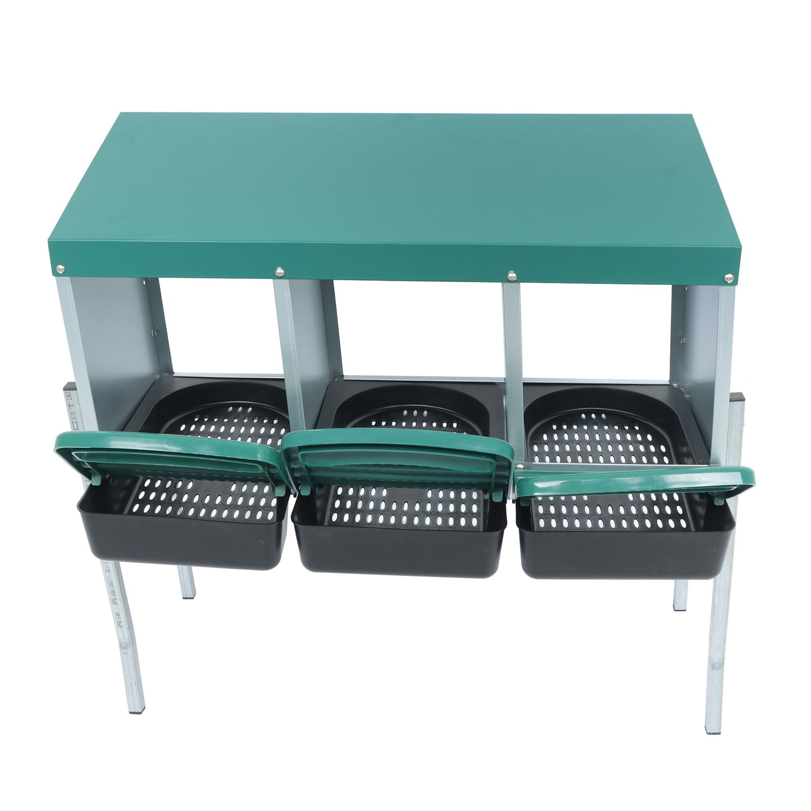 Durable Chicken Nesting Box With Metal Legs 3 Holes Nesting Box For Chickens