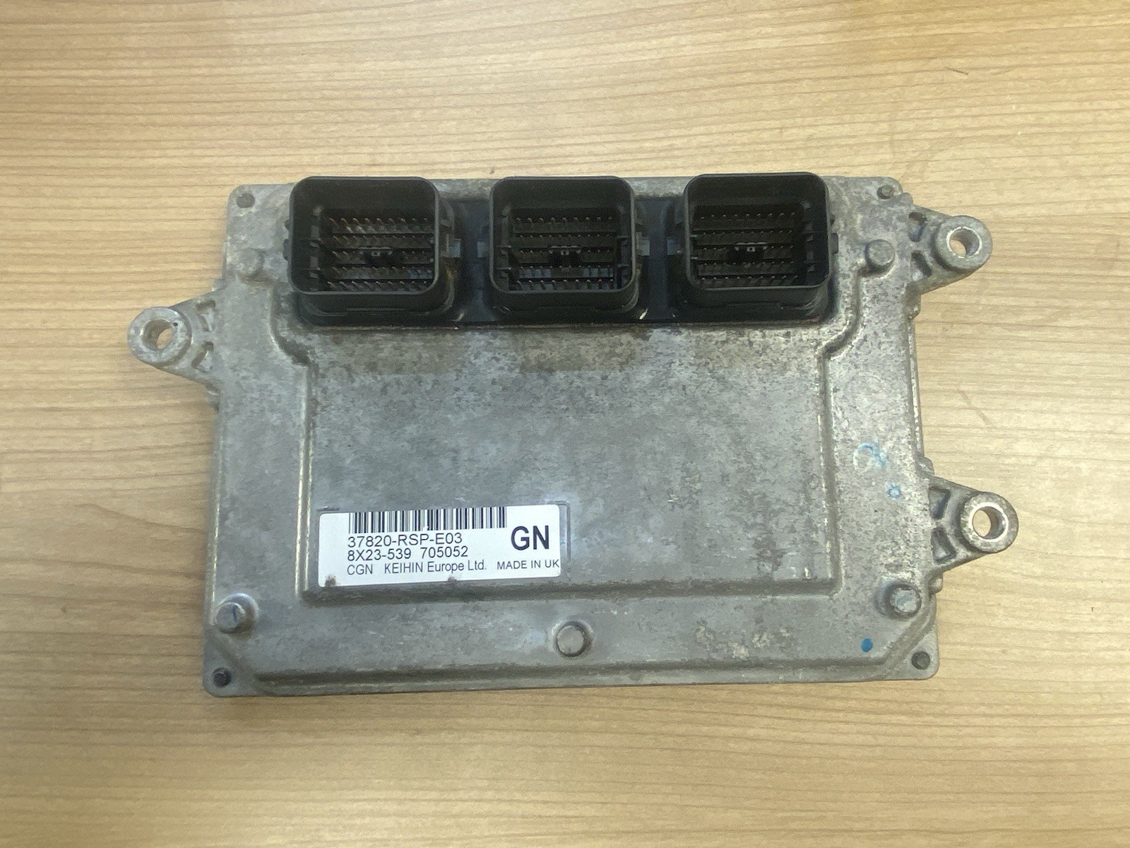 Honda Civic Type R FN2 ECU 37820 RSP E03