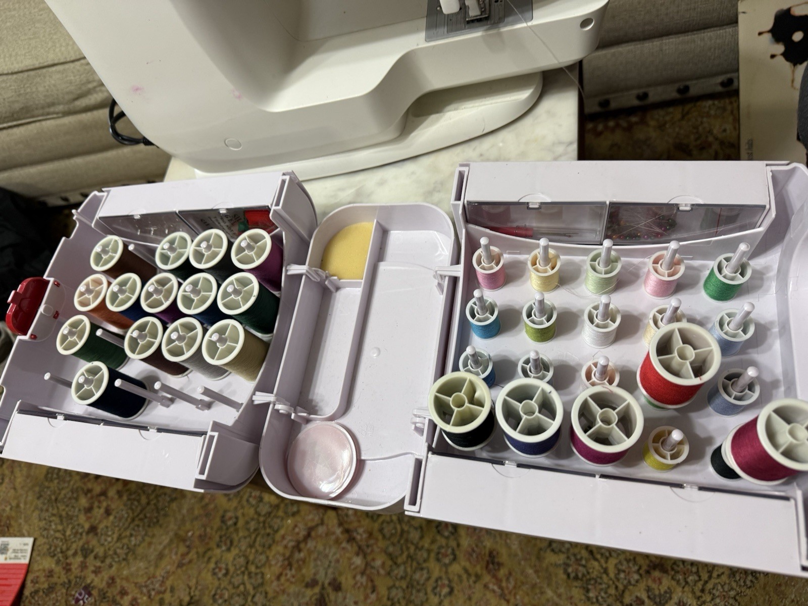 SINGER 3337 Sewing Machine Simple 29 Stitch And Extras