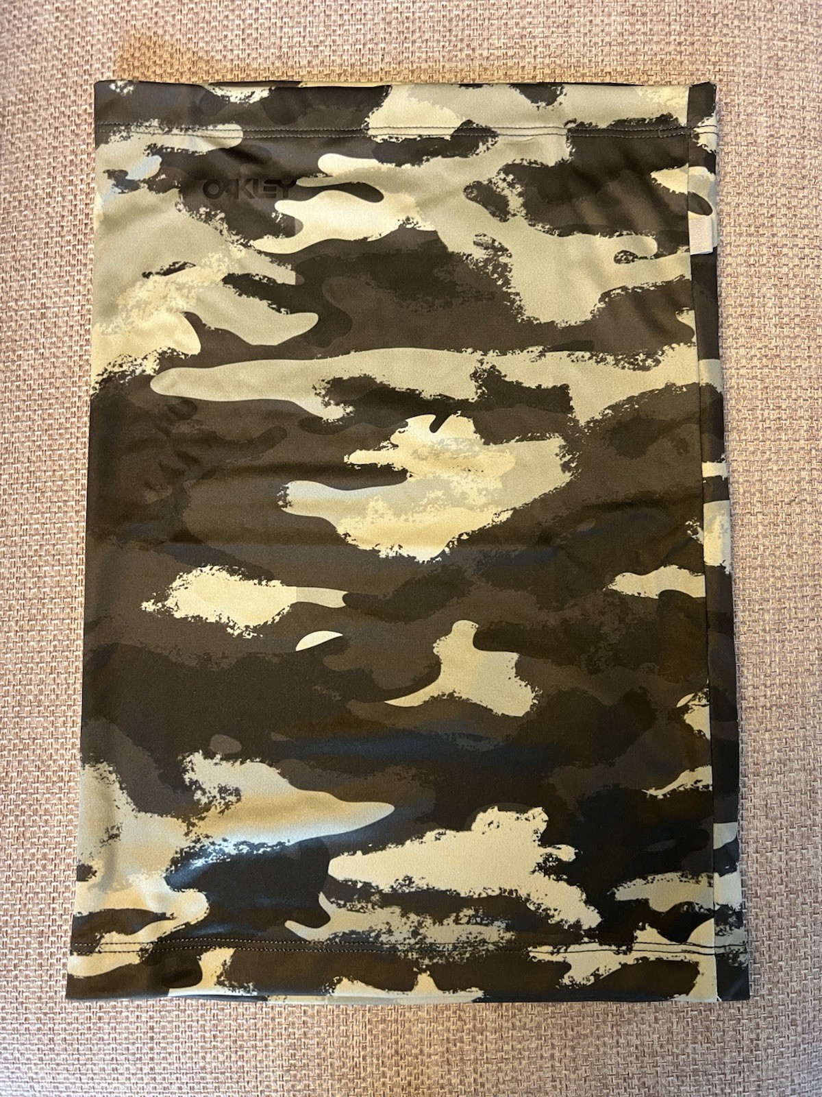 Oakley Neck Gaiter L / XL Hydrolix Face Cover Mask Green Camo Reflective New