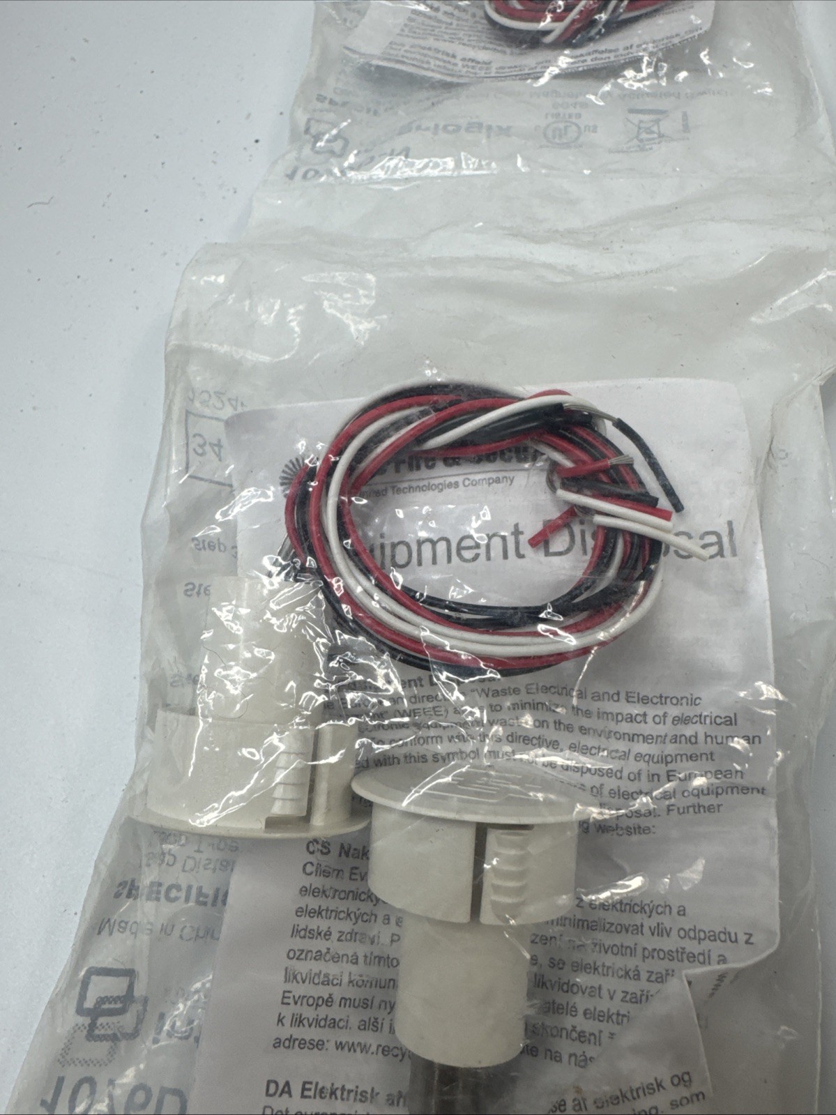 NEW GE SECURITY 1076D-N 1 INCH RECESSED MAGNETIC WHITE DOOR SENSOR/CONTACT SPDT