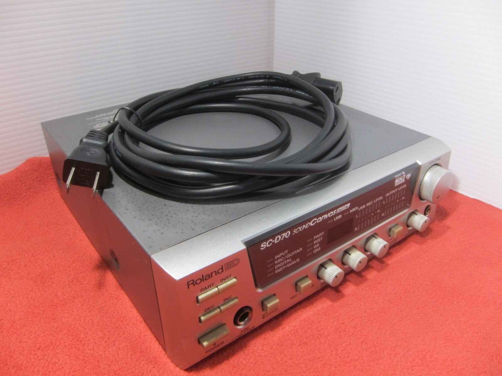 Roland SC-D70 Sound Canvas Sound Module Tested Good Condition AC120V - AC240V