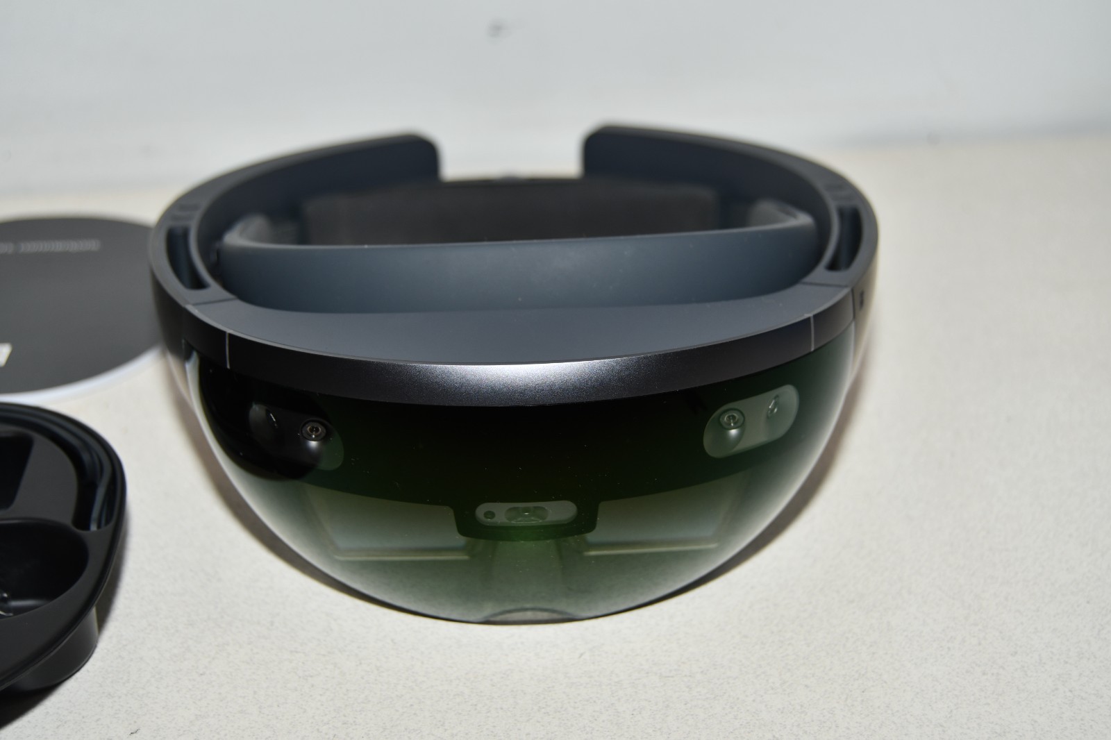 ^ Microsoft Hololens Generation 1 Virtual Headset Holo Lens #X8150