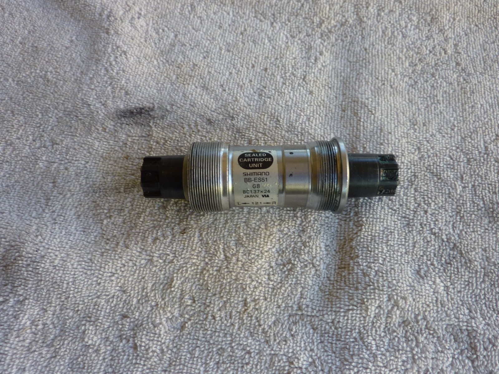 shimano BB es 51 octalink 2 bottom bracket, 68 x 121 wide