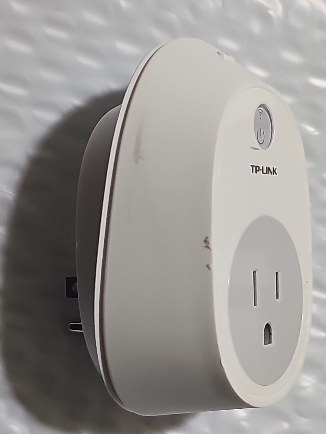 TP-Link HS100 Kasa Smart Wi-Fi Plug. Works w/ Alexa Echo & Google Assistant
