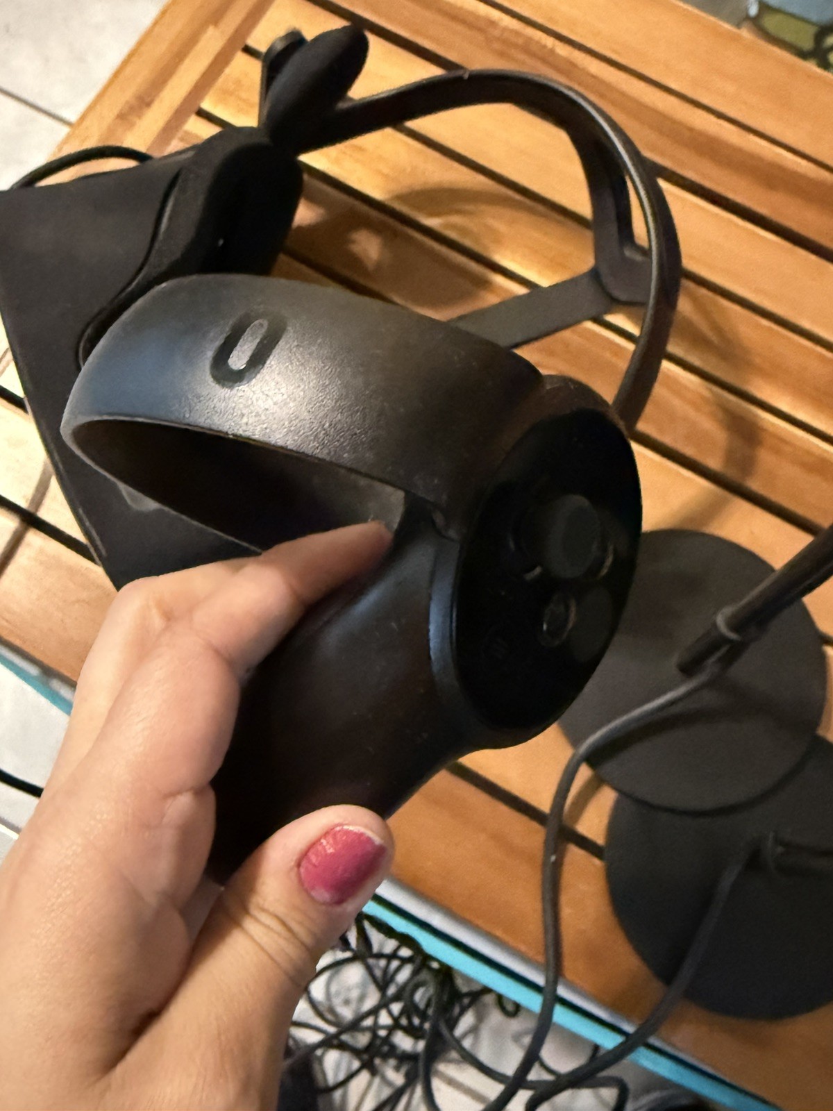Oculus C-4 A VR Headset, 2 Sensors, 1 Controller, Original Cables, READ Descrip