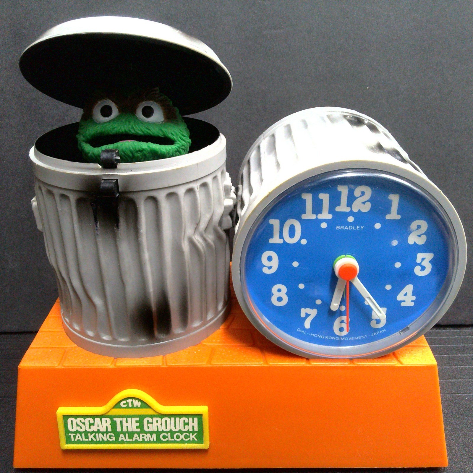 *REPAIR SERVICE* Oscar The Grouch Talking Alarm Clock *REPAIR SERVICE* Video!