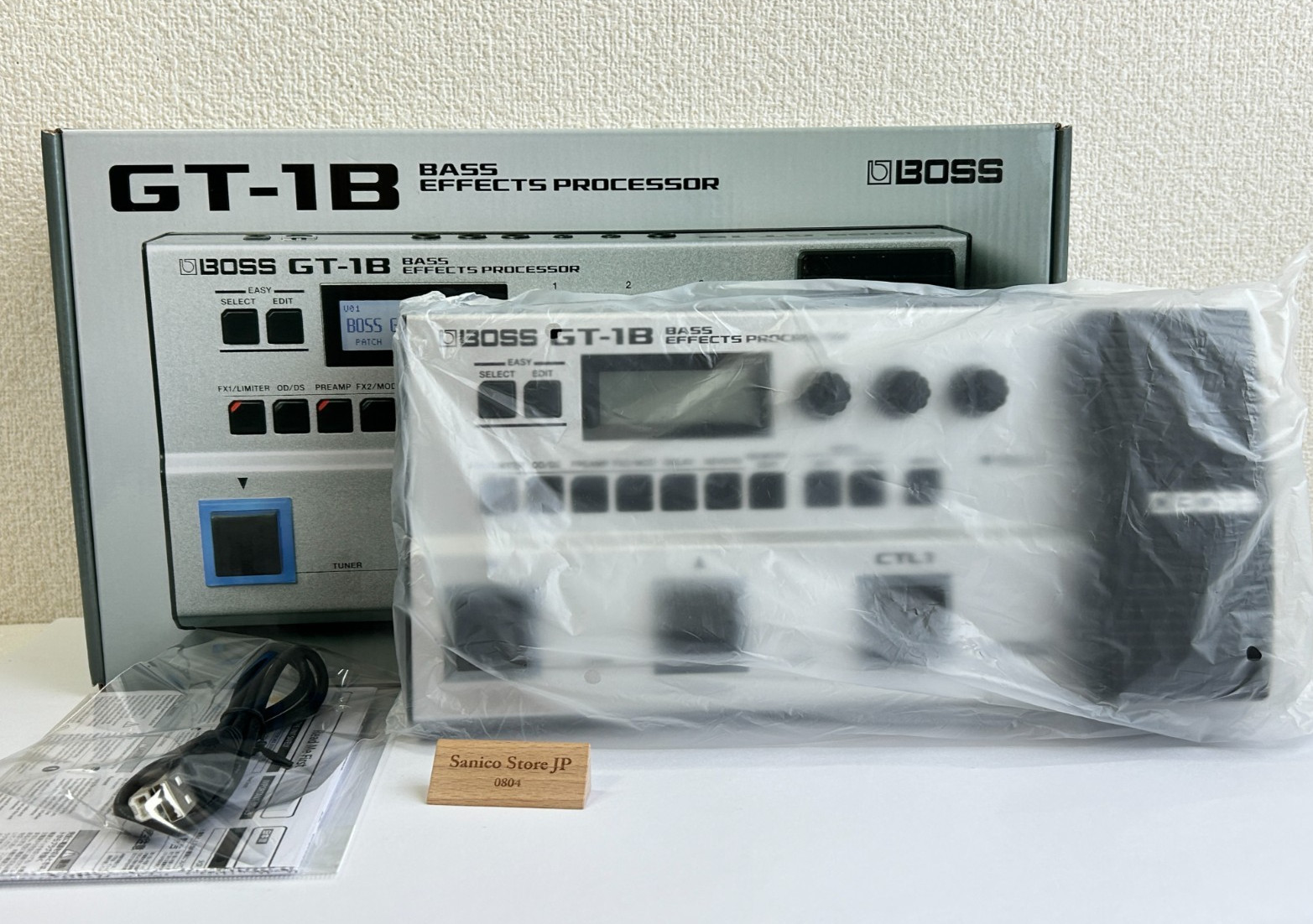 BOSS GT-1B Bass Multi-Effects Processor Multi Effecter Used Tested w/USB cable