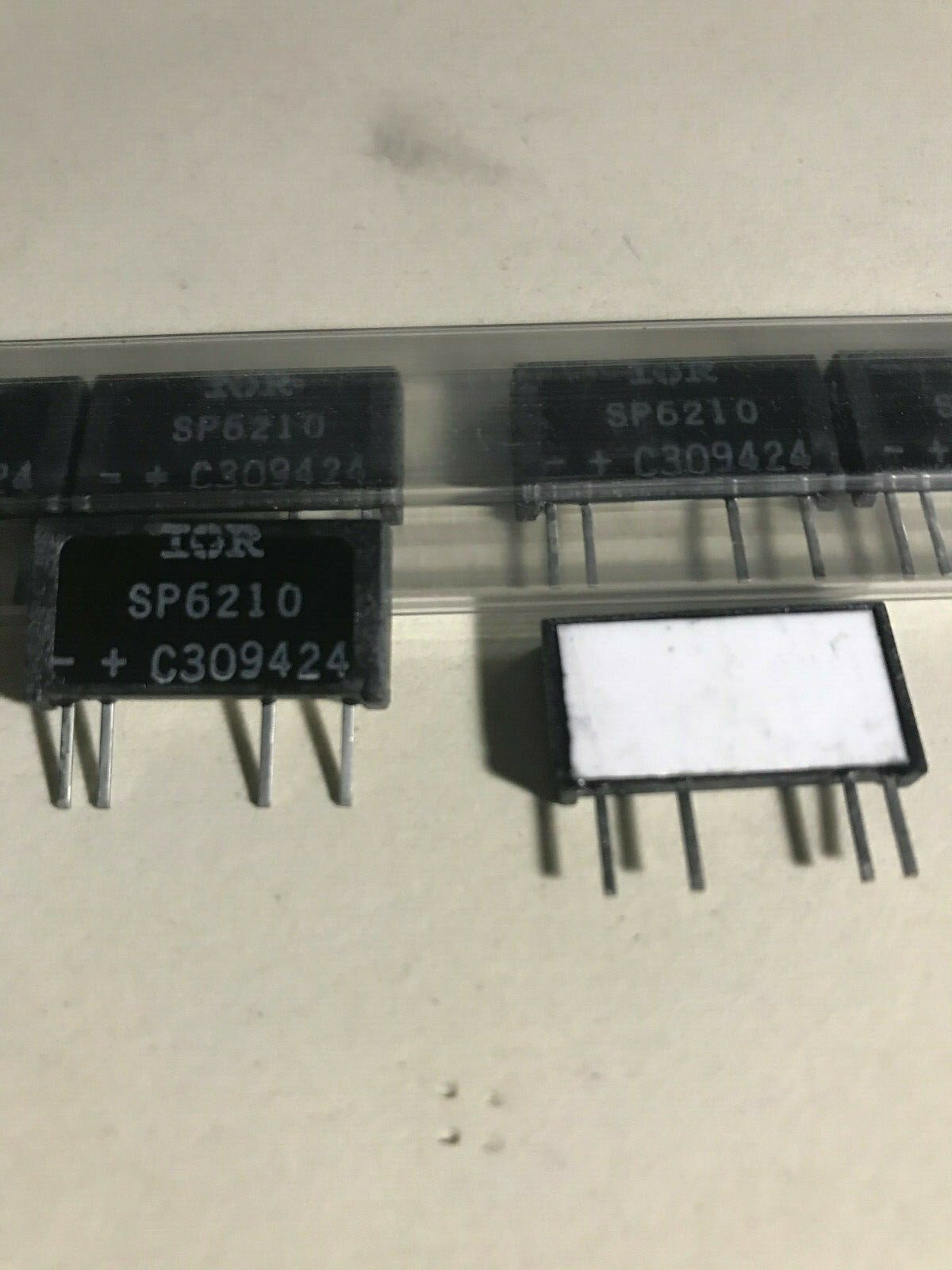 A lot of FOUR (4)  IR  SP6210 , 1 amp Solid State Relay , ChipSwitch