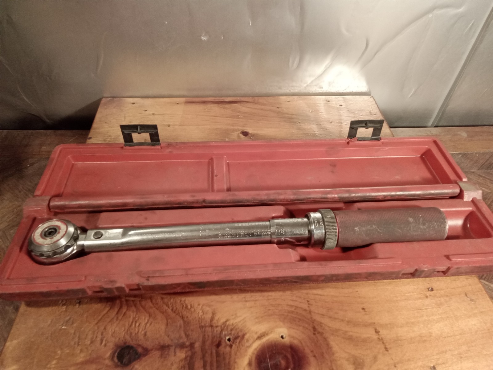 Mac TW6250 Torque Wrench in a Snap-On Case 30 to 250 INCH Lbs.  3/8" Dr