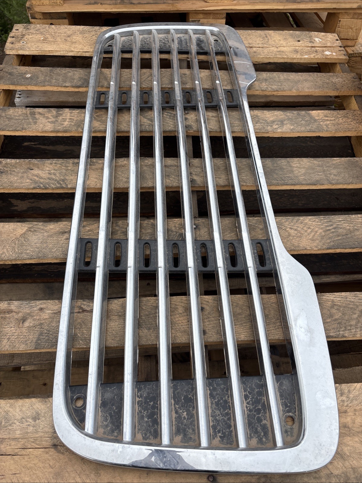 Freightliner OEM  M2 106 / 112 Chrome Plated Grille - P/N  17-14787-001