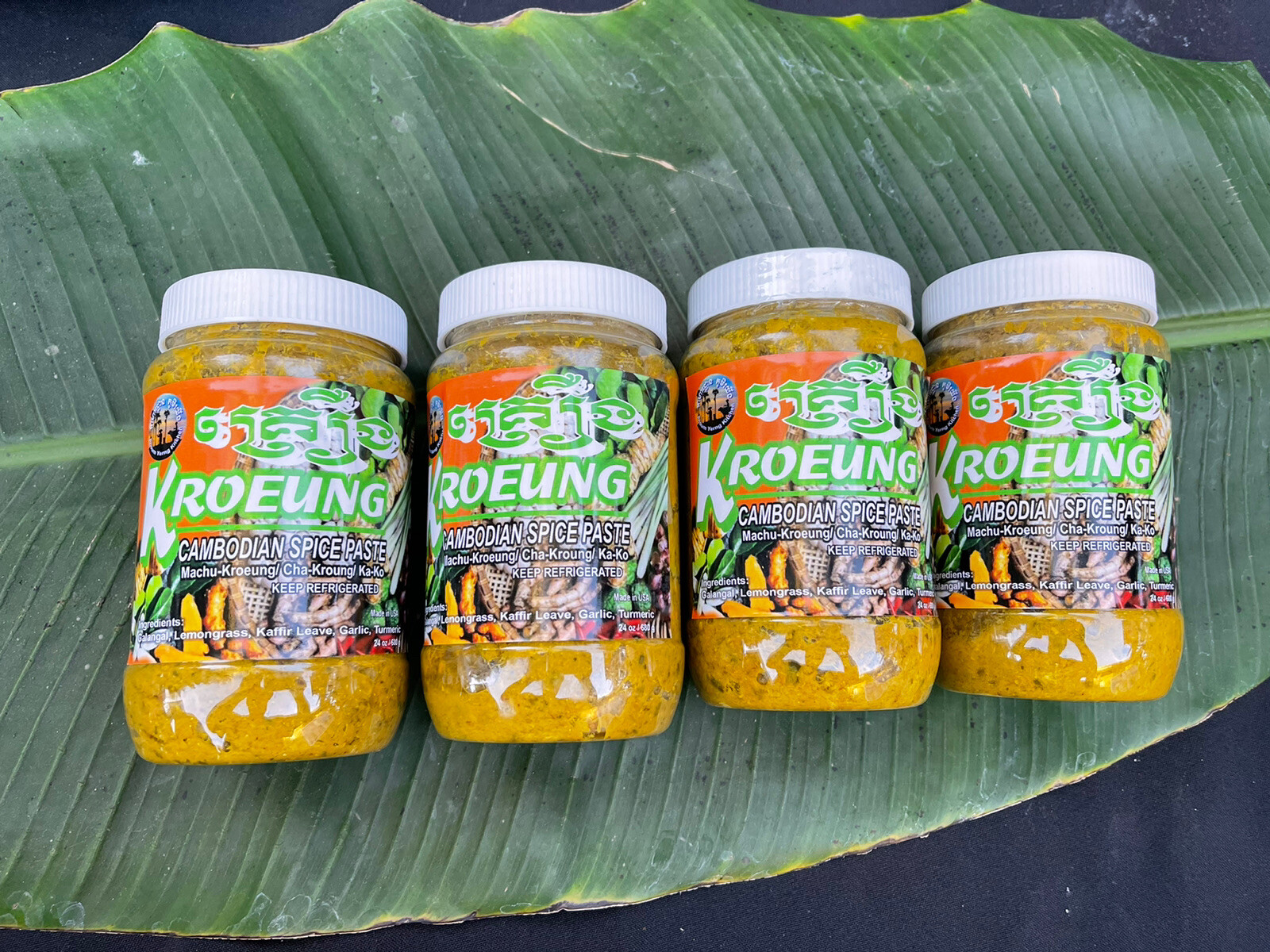 Kroeung 3 Jars (Cambodian spice Paste 19 Oz Per Jar)